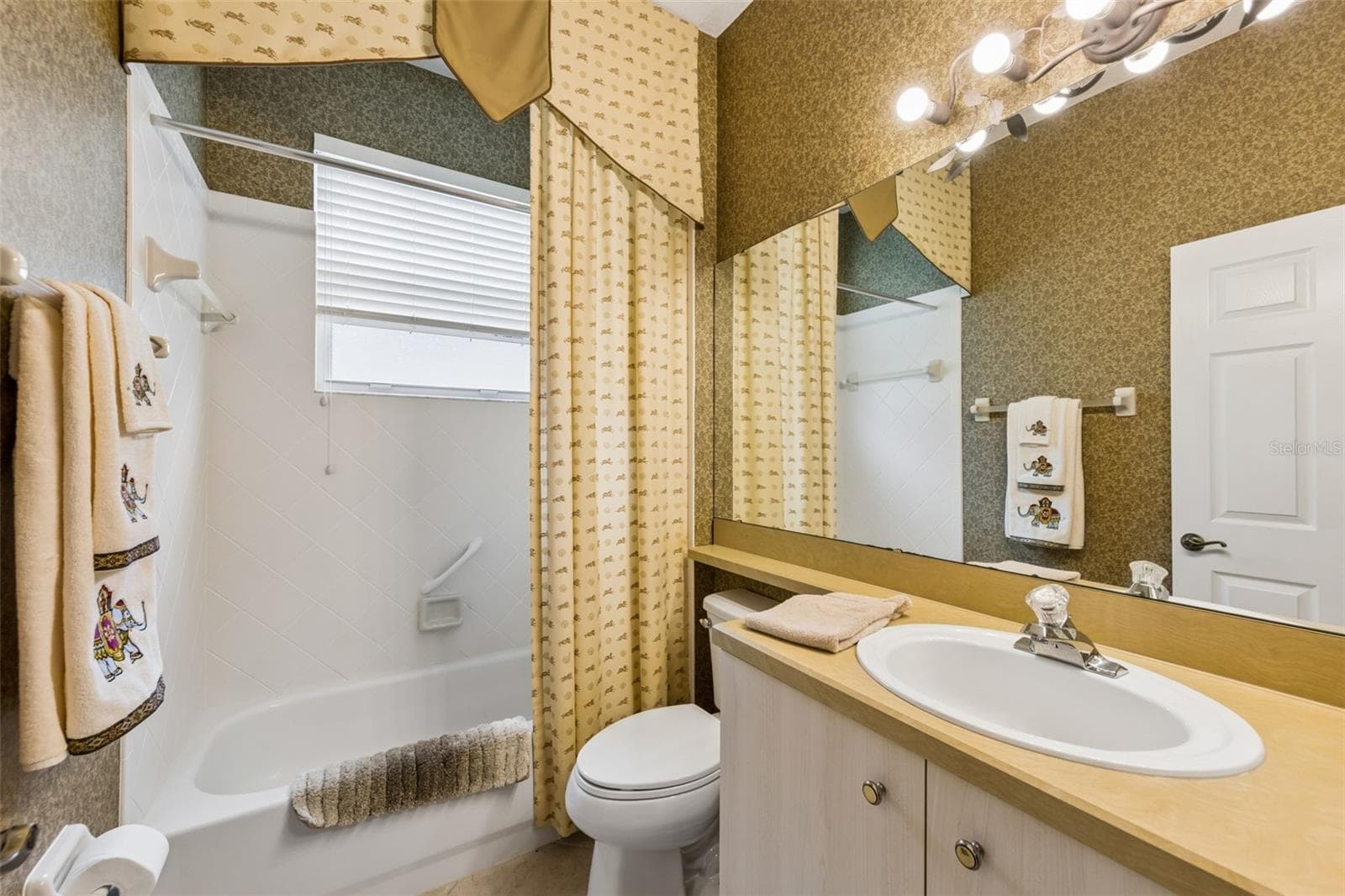 Bathroom 2 - 1176 MESA VERDE CT, CLERMONT