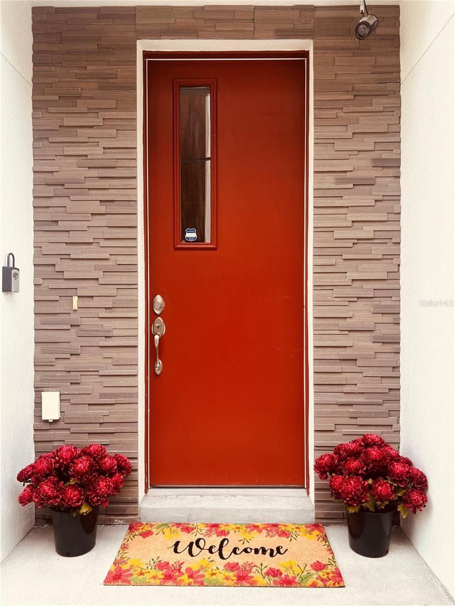 front door - 136 8TH ST N, ST PETERSBURG