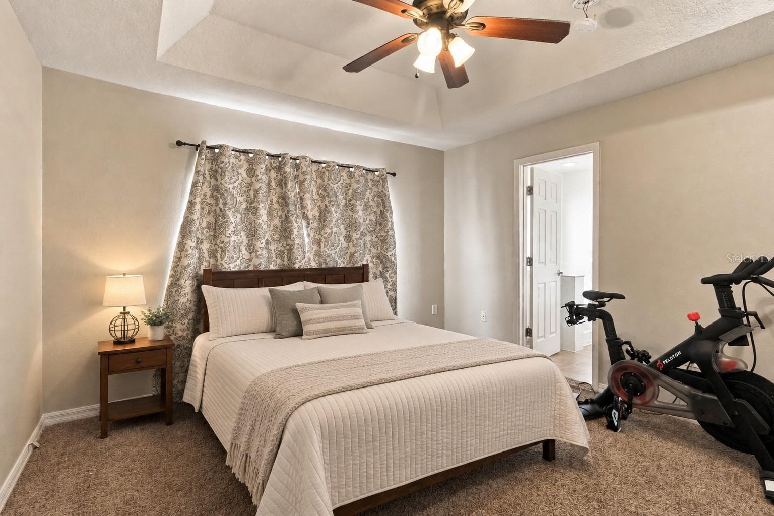 Townhouse at 10810 JOHANNA AVE, RIVERVIEW, photo 9 of 25
