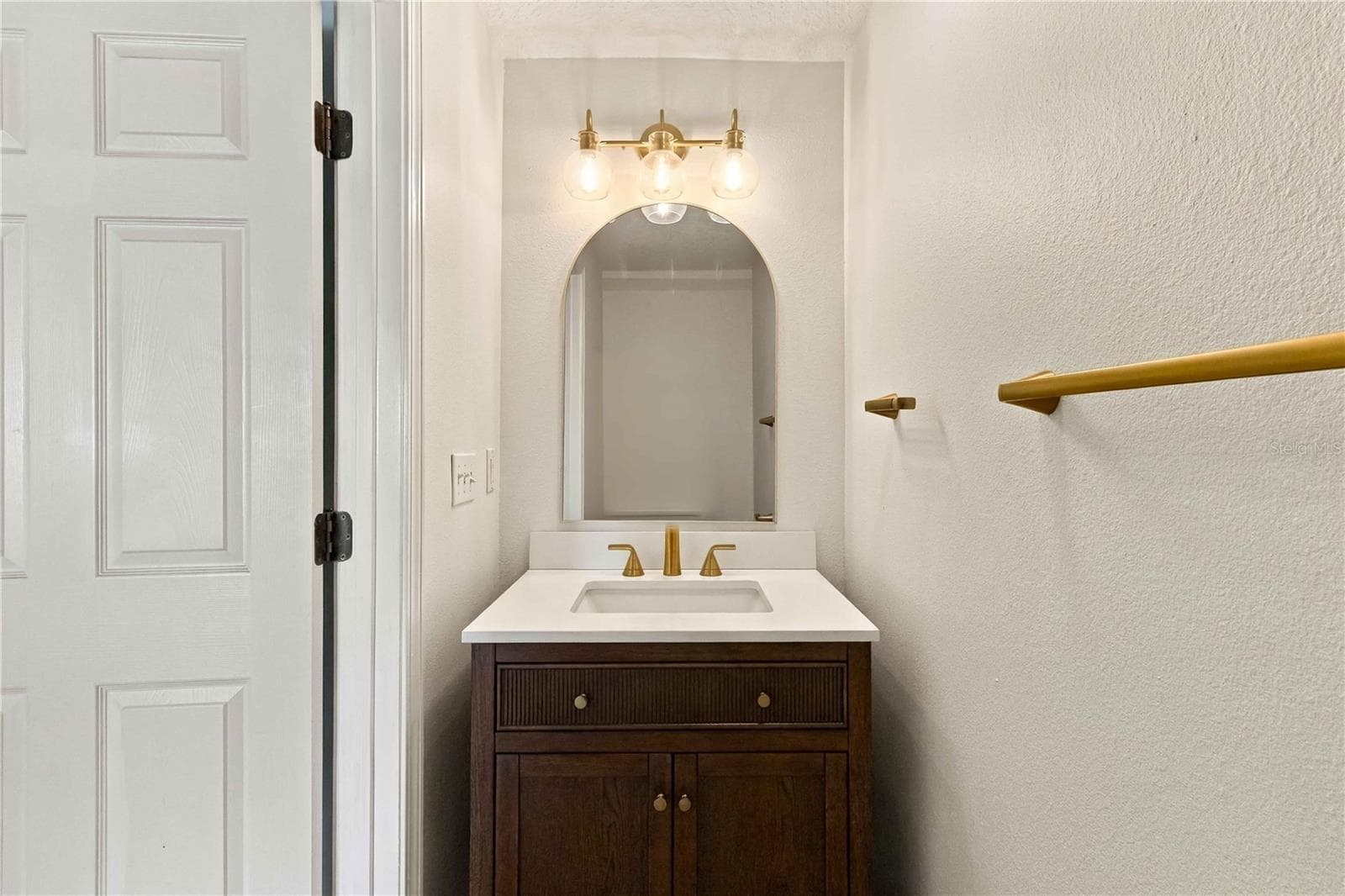 Townhouse at 10810 JOHANNA AVE, RIVERVIEW, photo 16 of 25
