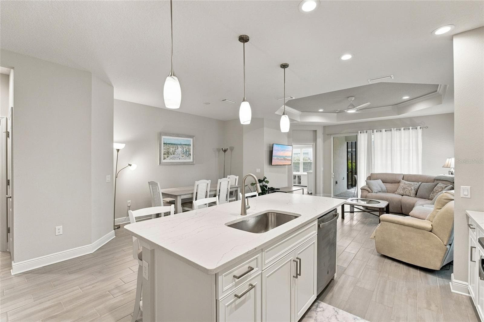 Villa at 12736 SEASONG TERRACE, LAKEWOOD RANCH, photo 10 of 39
