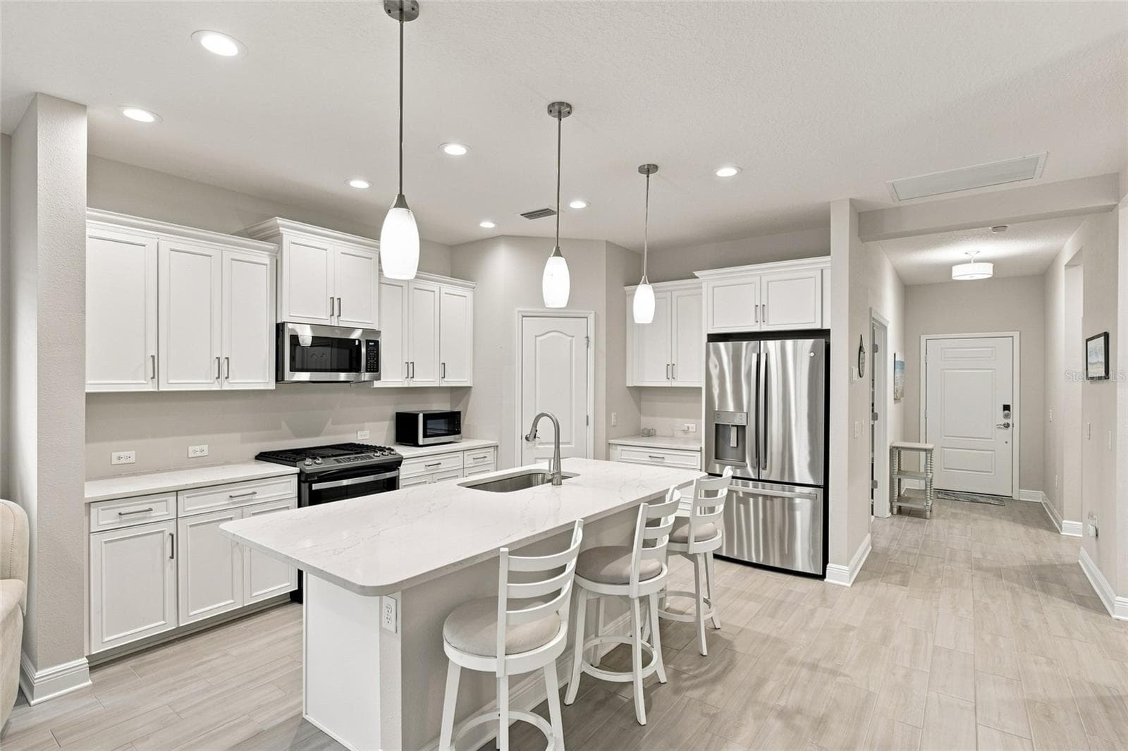 Villa at 12736 SEASONG TERRACE, LAKEWOOD RANCH, photo 12 of 39