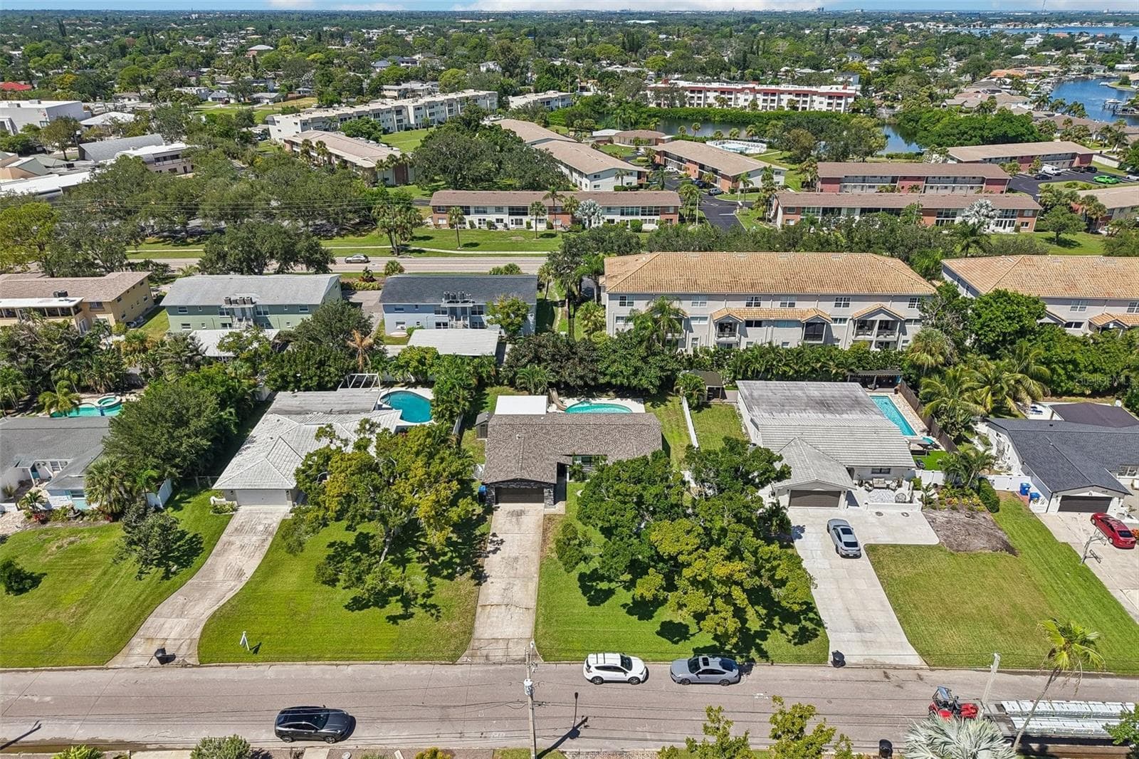 Single Family Residence at 4600 BAYSHORE BLVD NE, ST PETERSBURG, photo 44 of 53