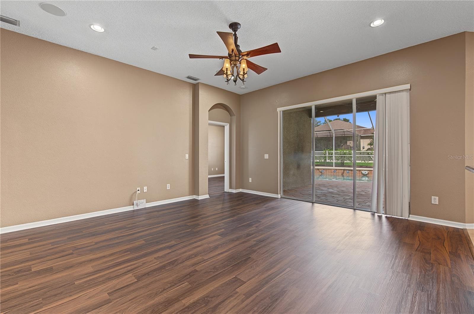 Single Family Residence at 2418 BLUE STONE CT, VALRICO, photo 27 of 110