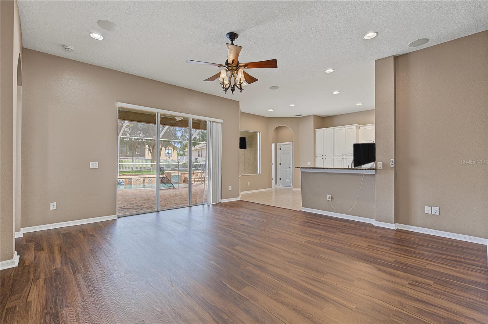 Single Family Residence at 2418 BLUE STONE CT, VALRICO, photo 30 of 110