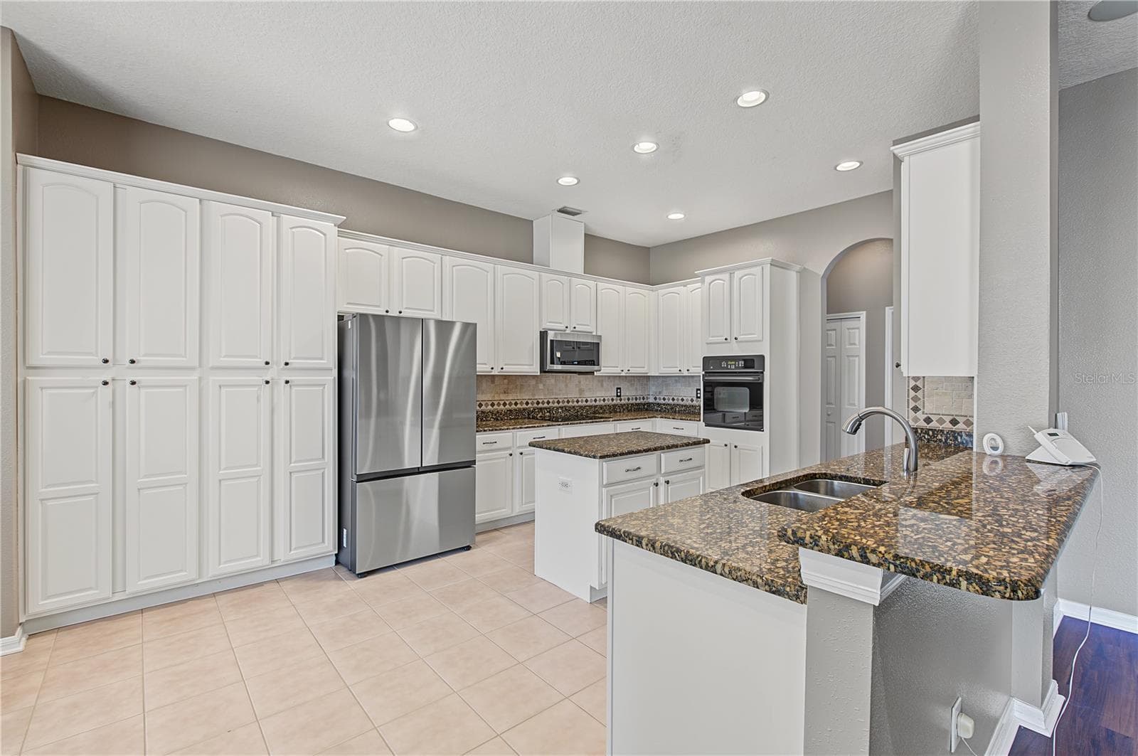 Single Family Residence at 2418 BLUE STONE CT, VALRICO, photo 35 of 110
