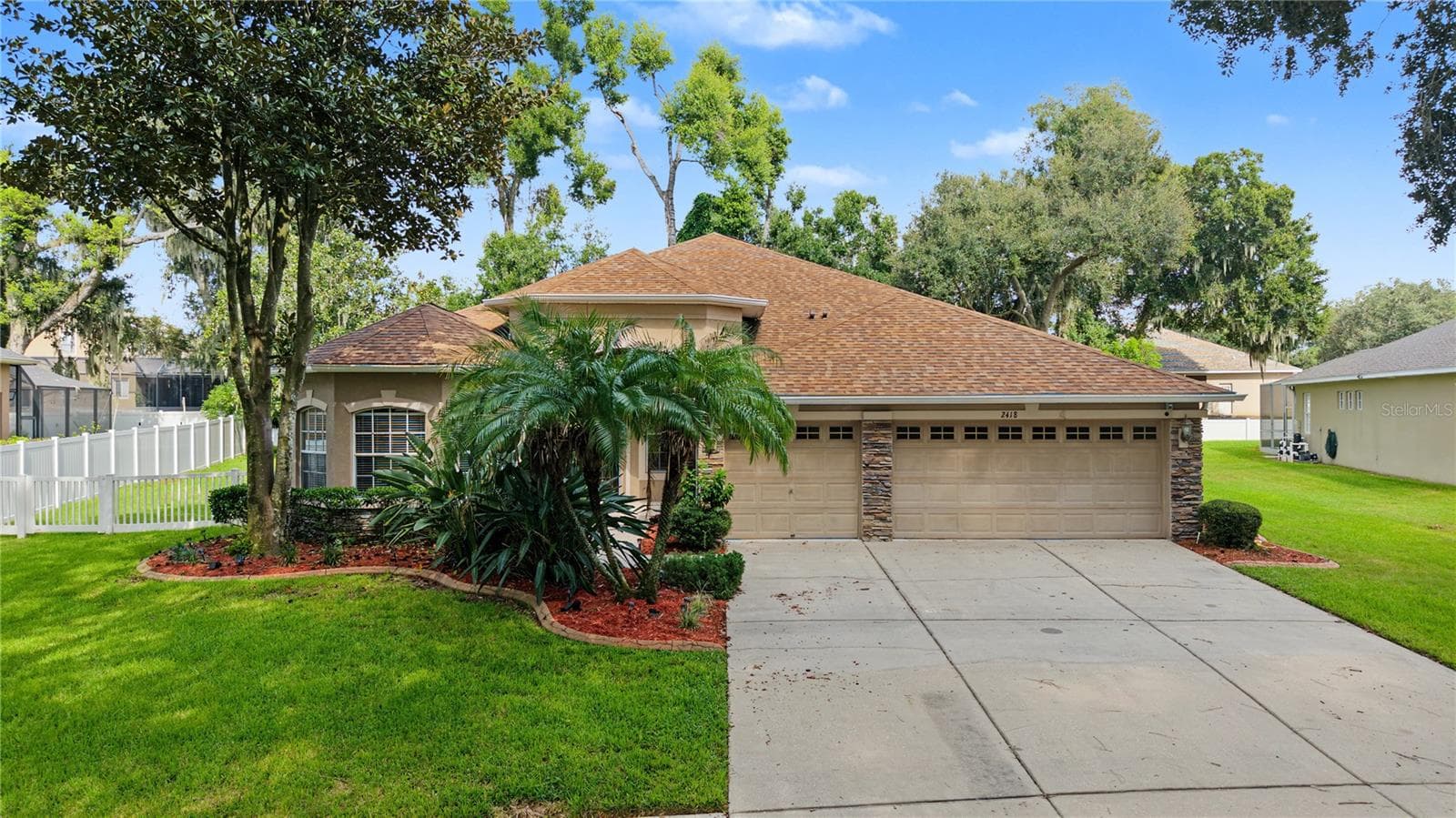 2418 BLUE STONE CT