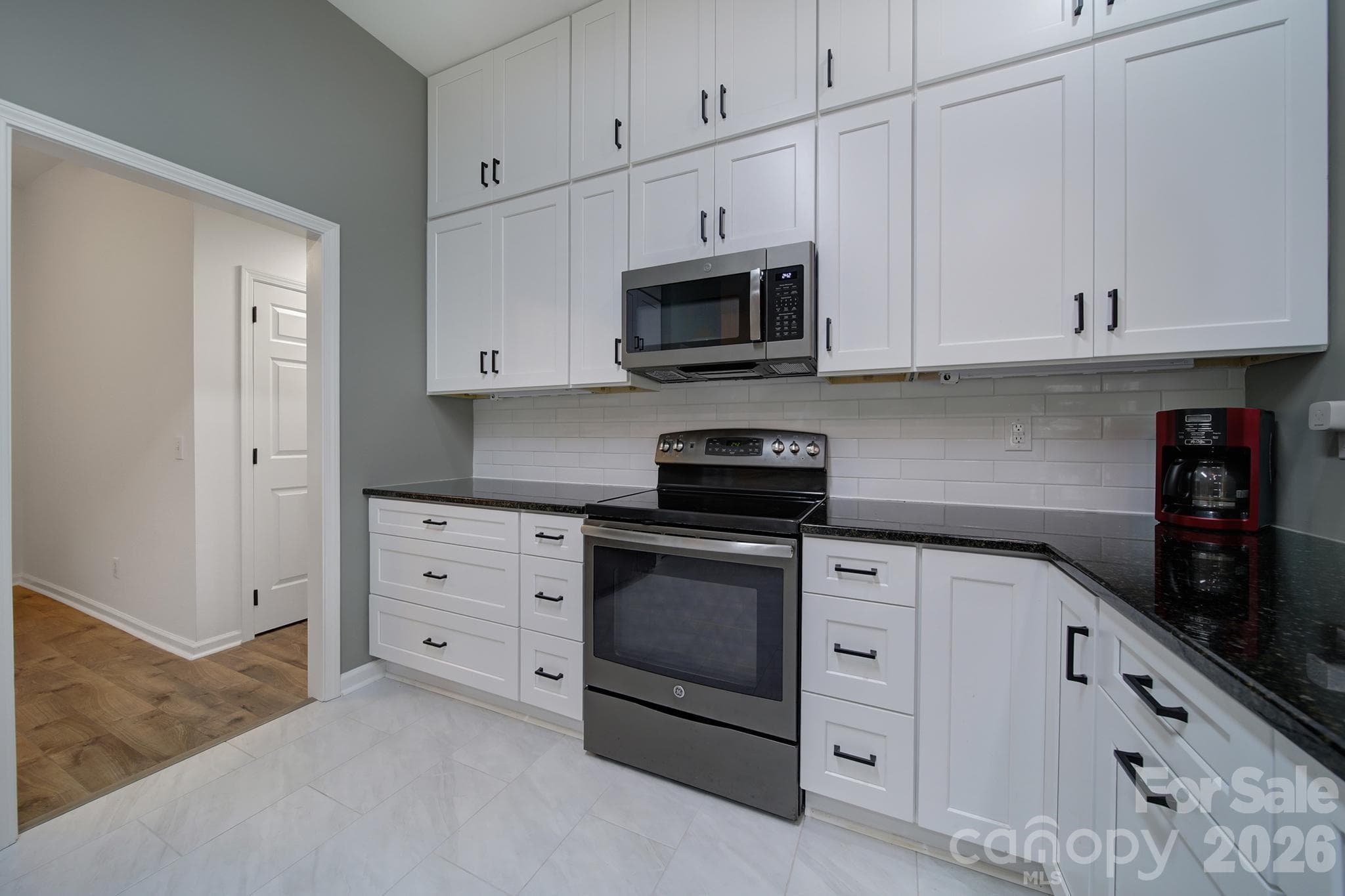 Single Family Residence at 1383 Saint Katherines Way, Rock Hill, photo 11 of 44