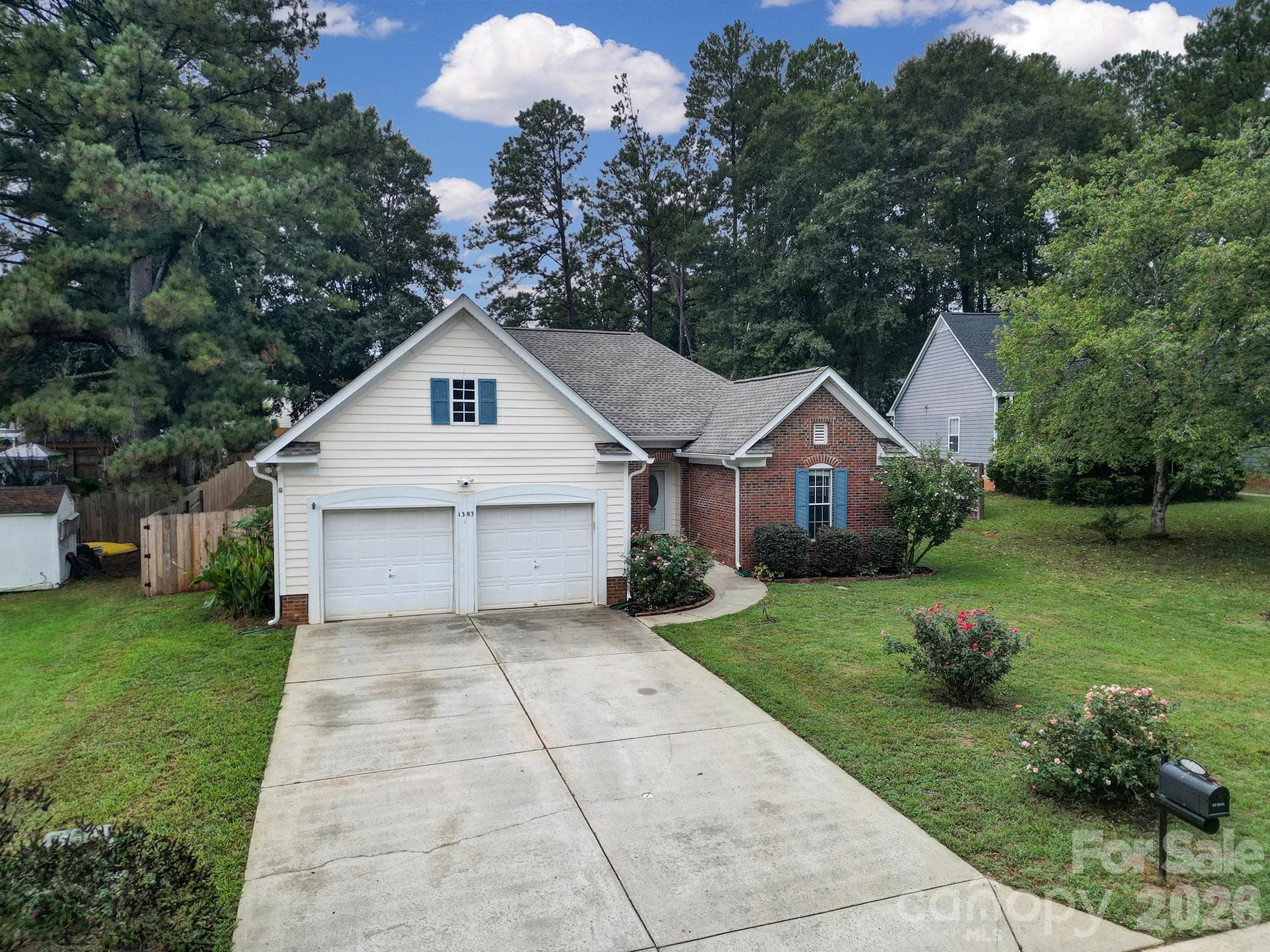 Single Family Residence at 1383 Saint Katherines Way, Rock Hill, photo 37 of 44