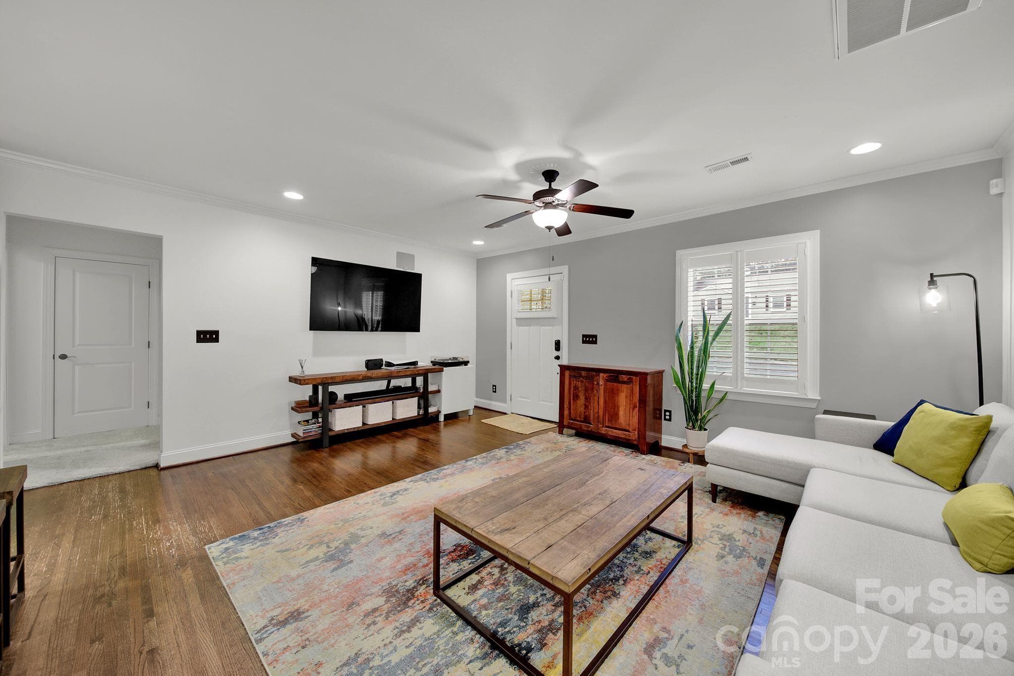 Single Family Residence at 835 Everett Place, Charlotte, photo 4 of 30