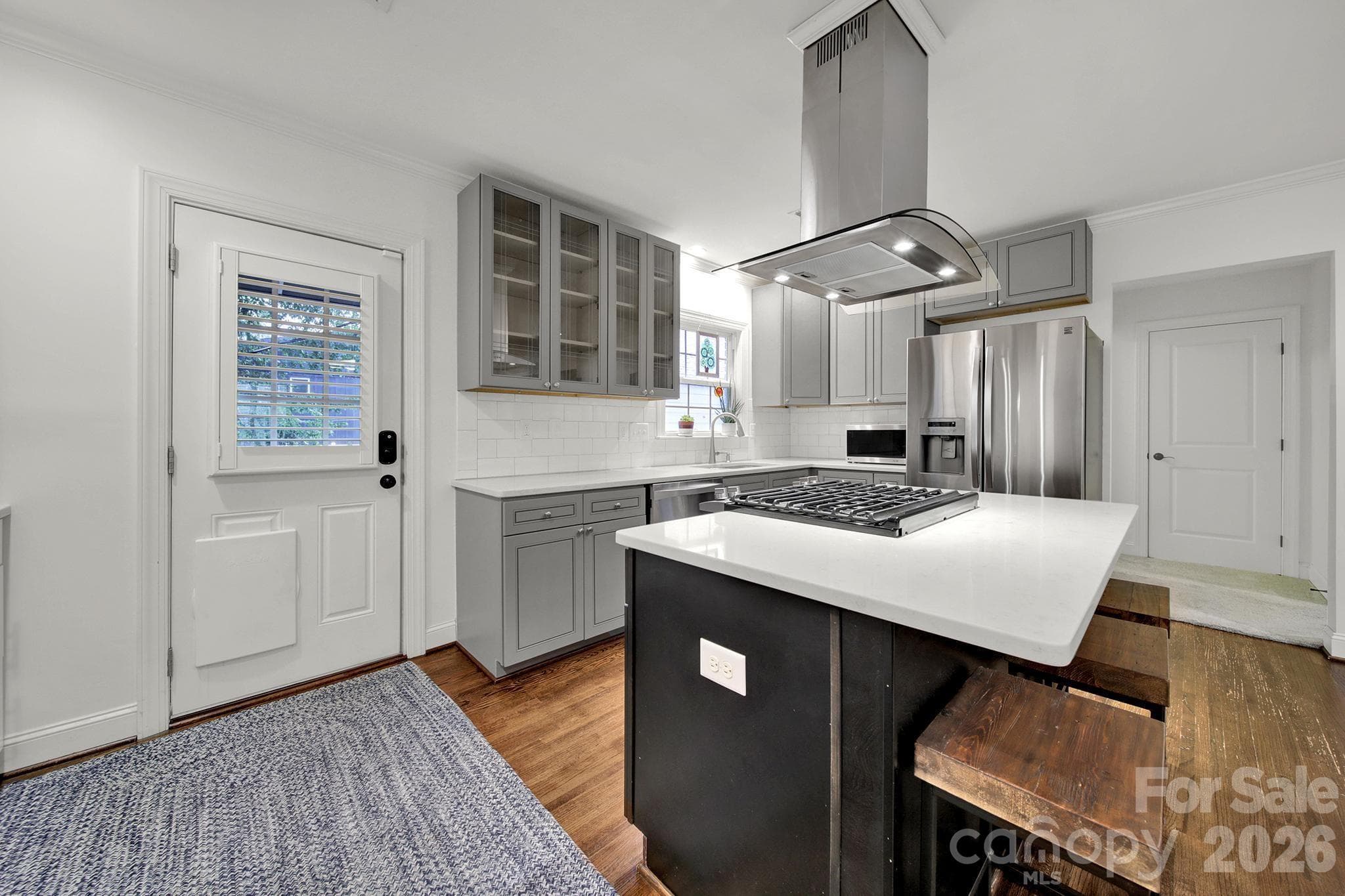 Single Family Residence at 835 Everett Place, Charlotte, photo 6 of 30