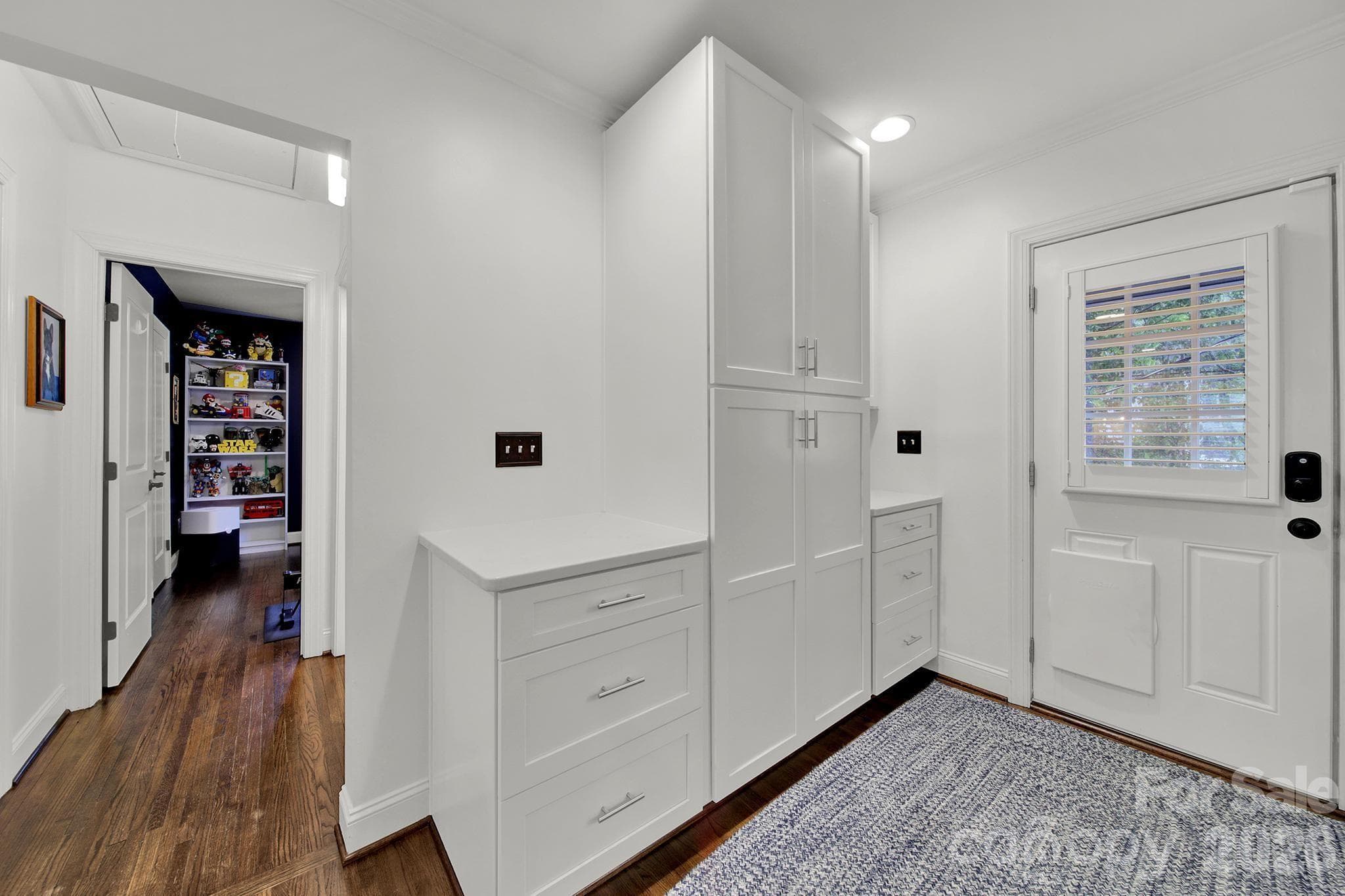 Single Family Residence at 835 Everett Place, Charlotte, photo 10 of 30