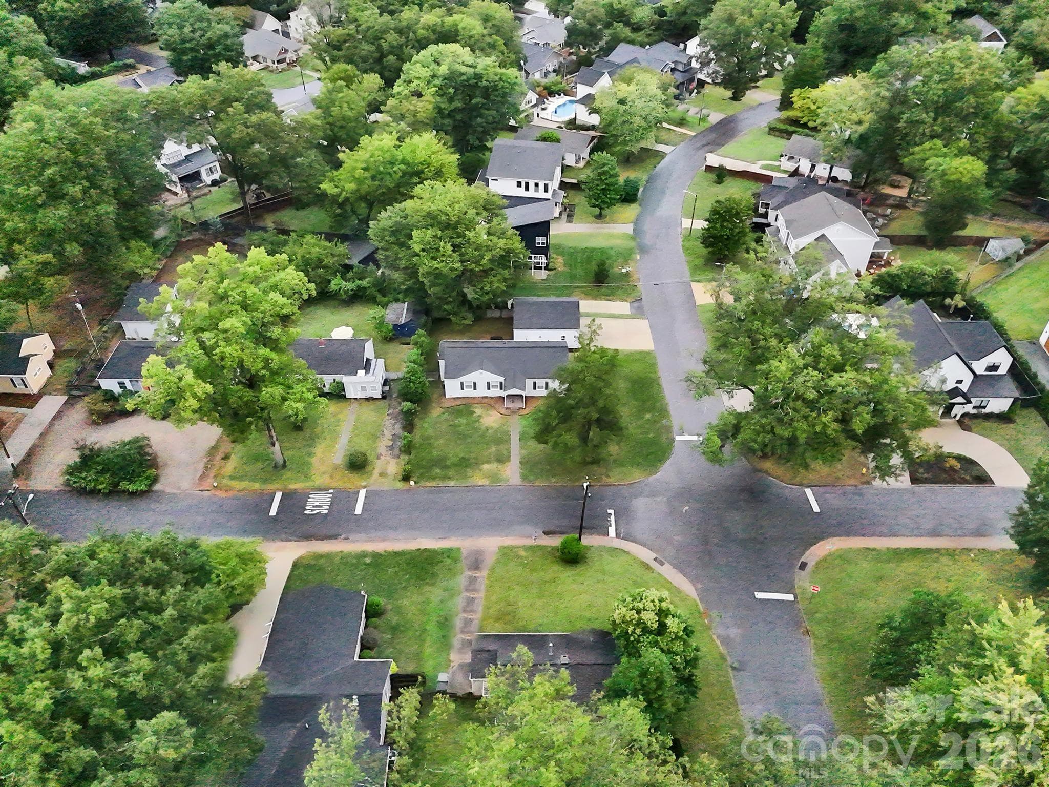 Single Family Residence at 835 Everett Place, Charlotte, photo 29 of 30
