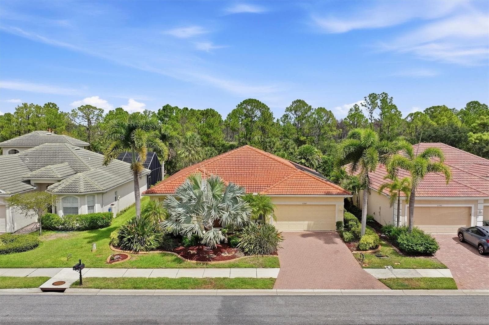 Front - Exterior - 11347 DANCING RIVER DR, VENICE