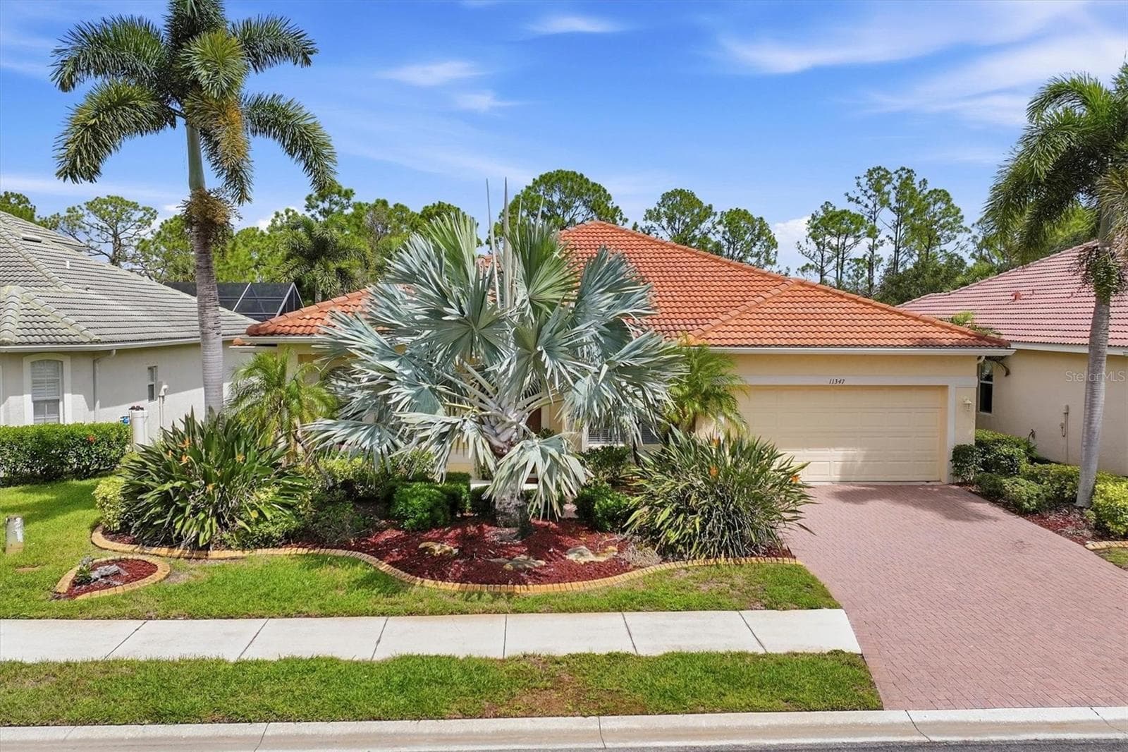 Front - 11347 DANCING RIVER DR, VENICE