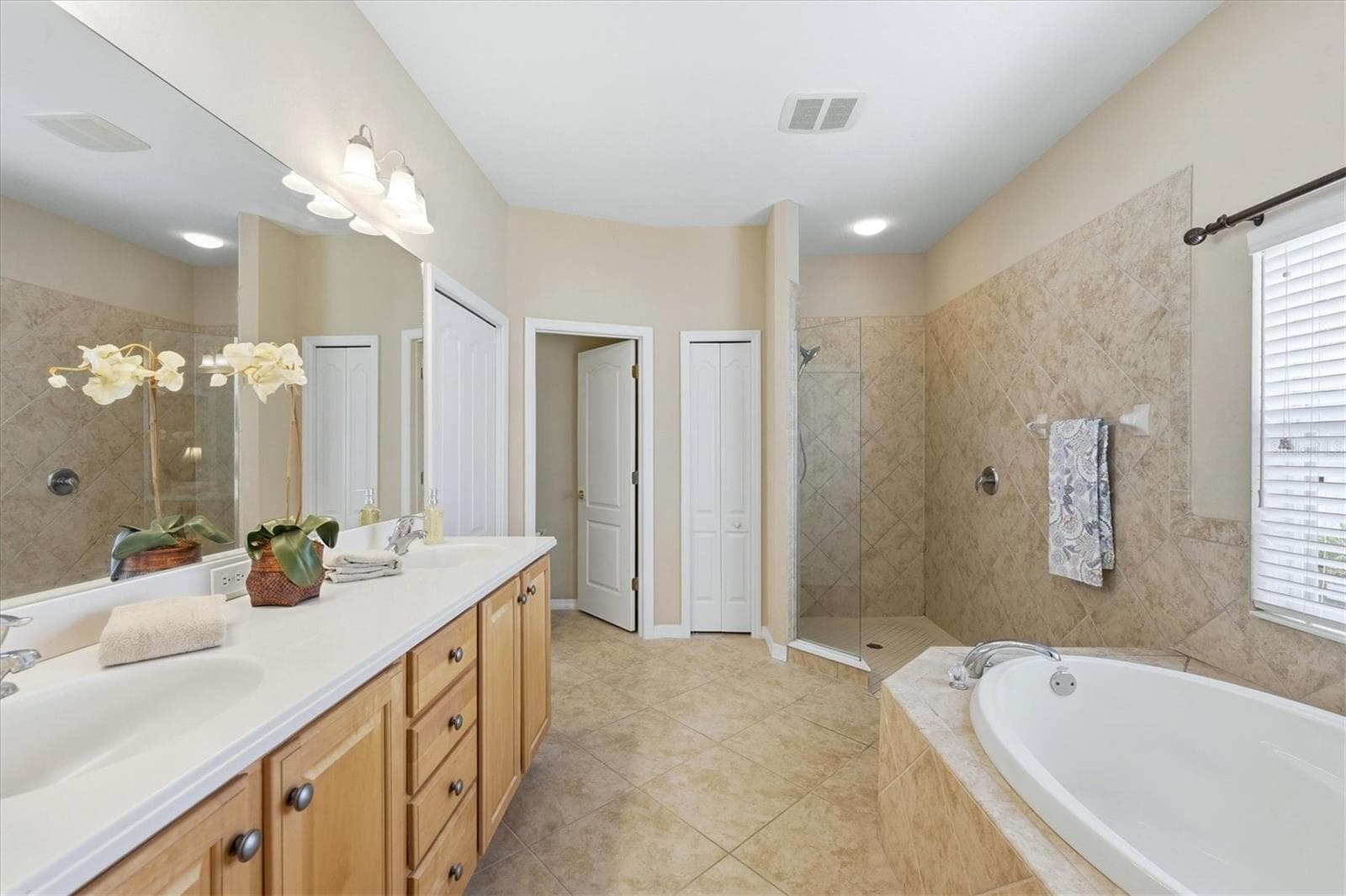 Primary Bathroom - 11347 DANCING RIVER DR, VENICE