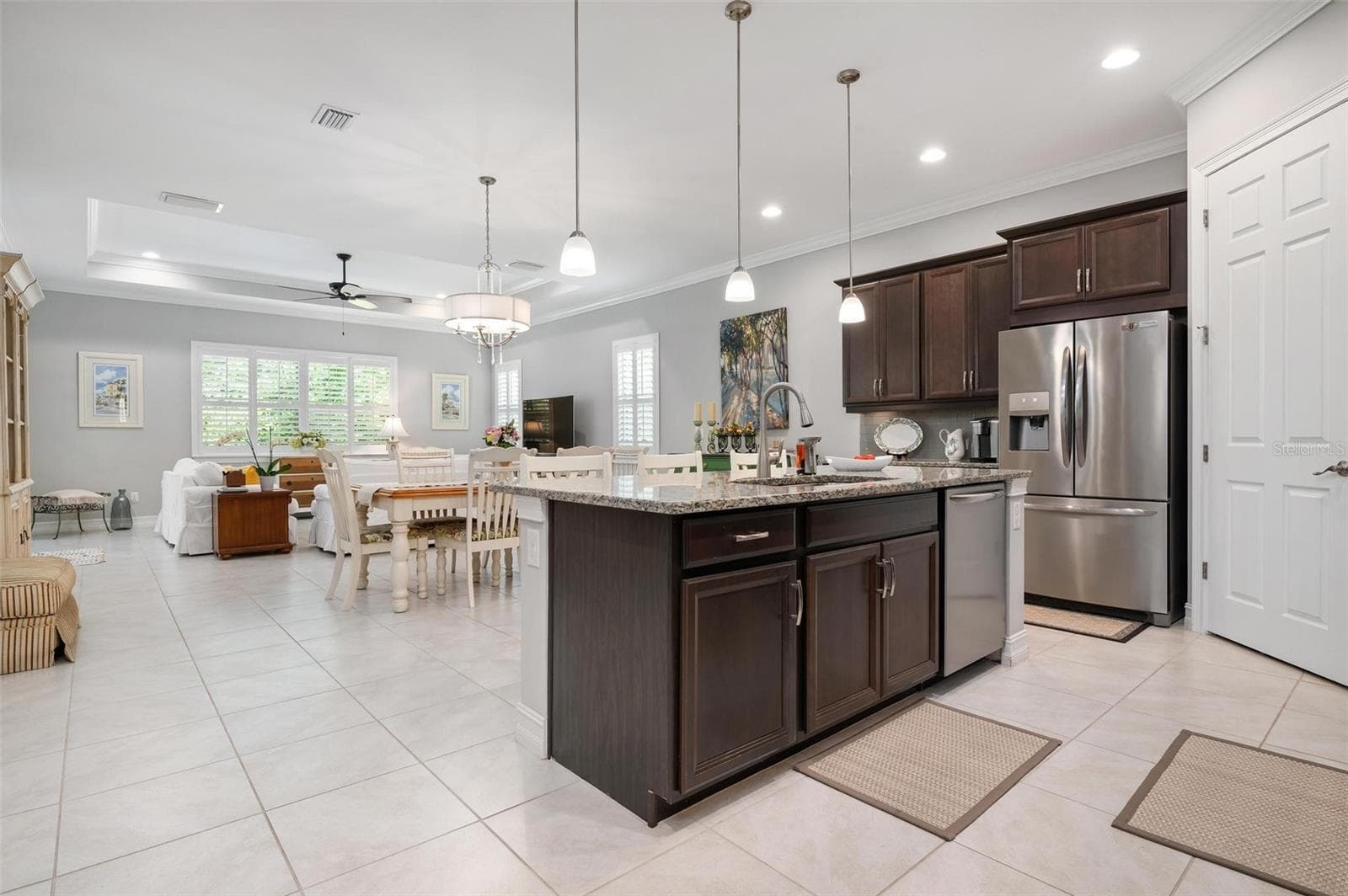 Single Family Residence at 135 PESCADOR PL, NORTH VENICE, photo 5 of 58