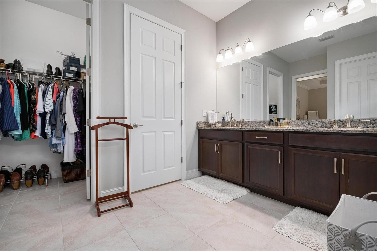 Single Family Residence at 135 PESCADOR PL, NORTH VENICE, photo 23 of 58