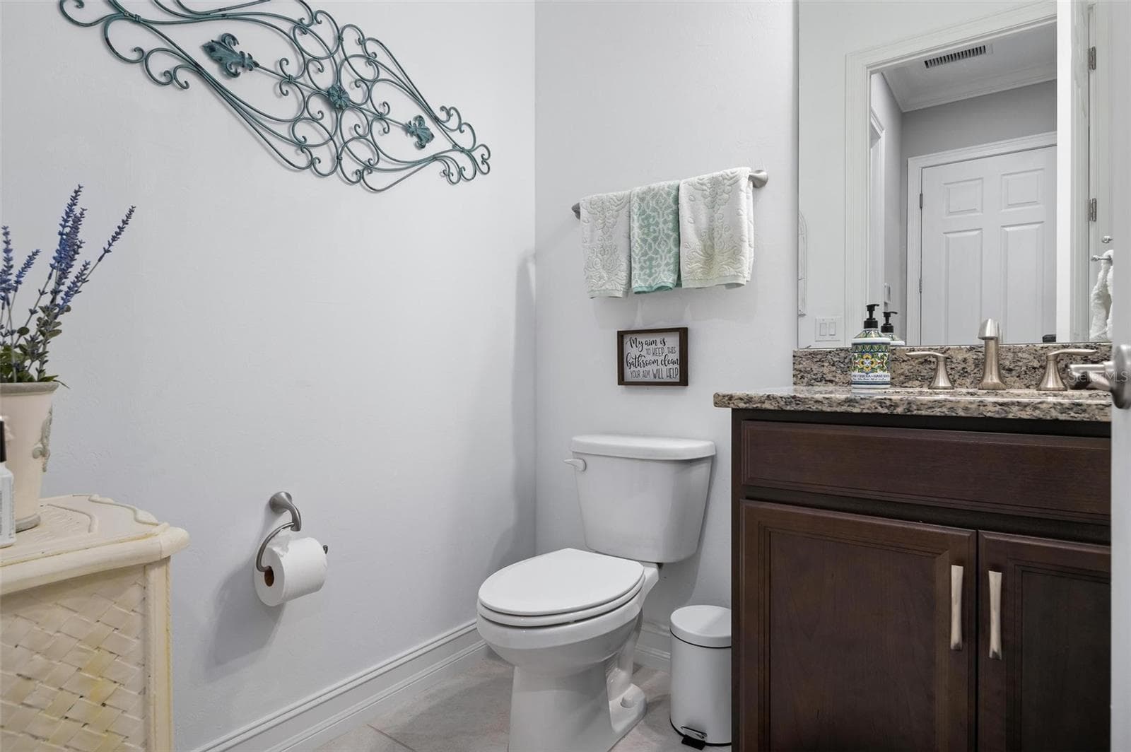 Single Family Residence at 135 PESCADOR PL, NORTH VENICE, photo 25 of 58