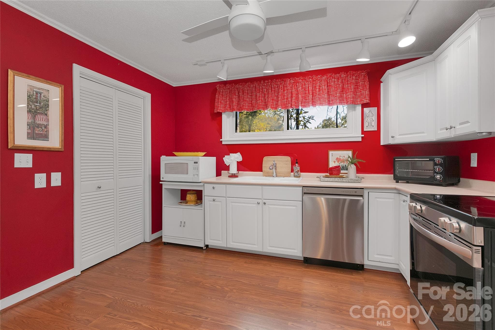 Condominium at 210 Tinequa Drive, Brevard, photo 21 of 38