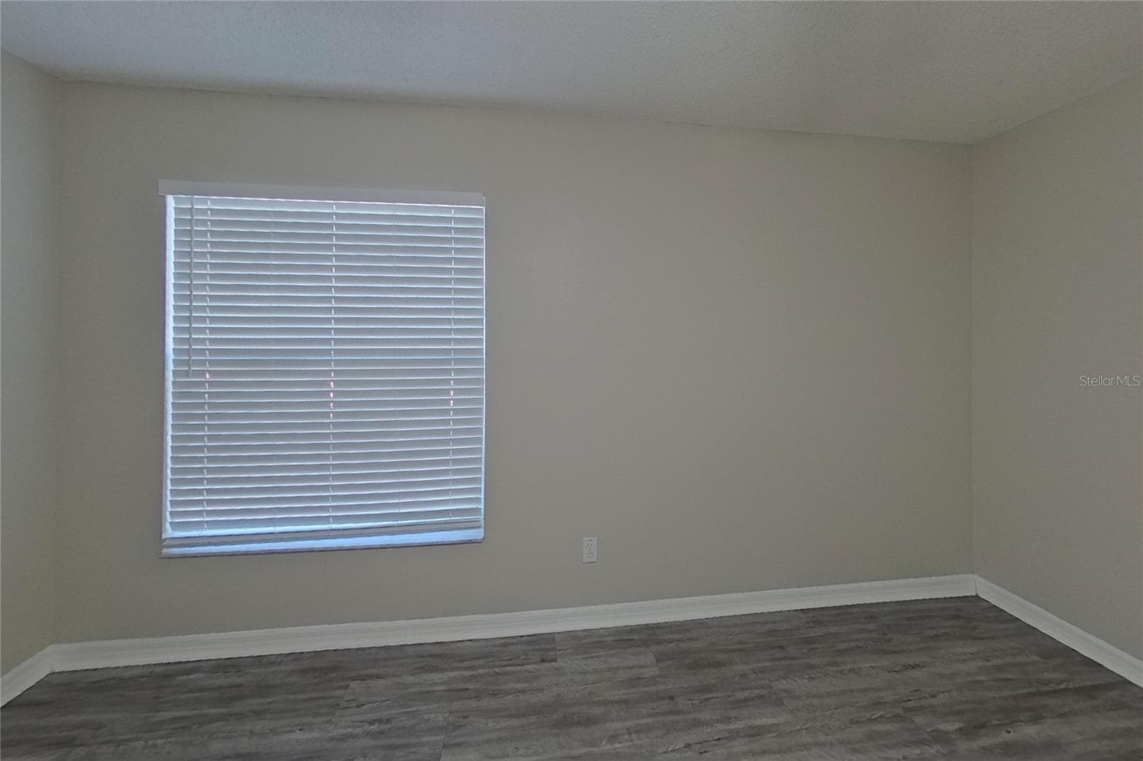 Single Family Residence at CLERMONT, photo 6 of 16