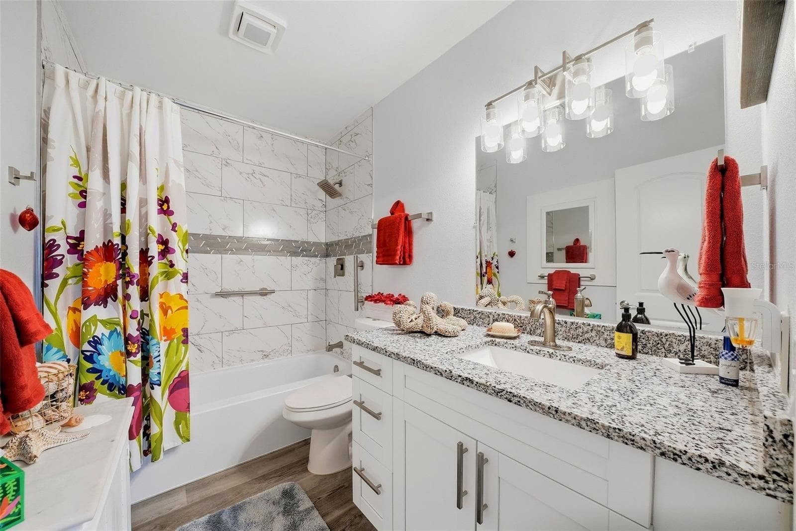 Second Bath - 2430 FLORENTINE WAY #40, CLEARWATER
