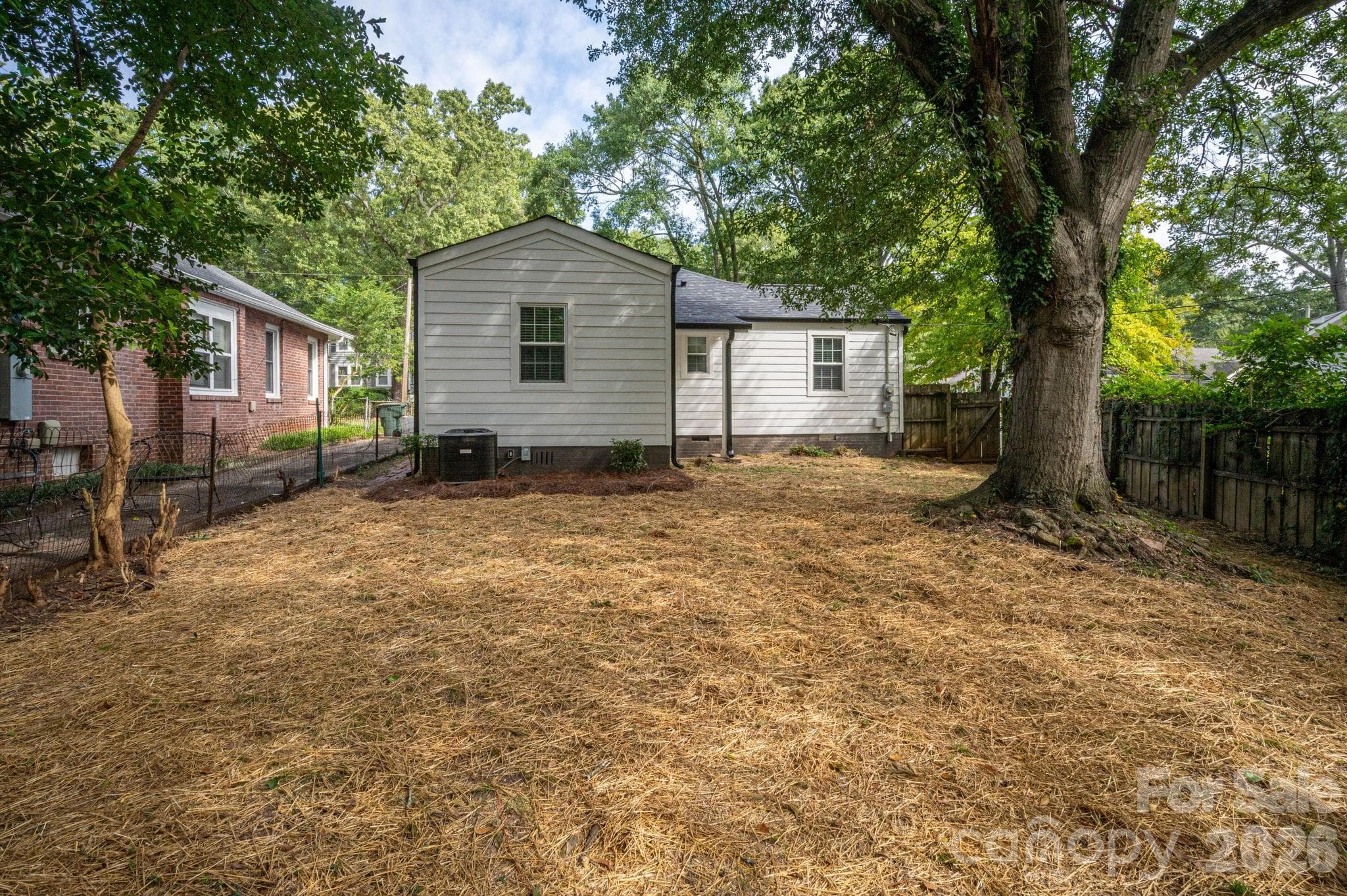 Single Family Residence at 501 W Sixth Avenue, Gastonia, photo 20 of 24