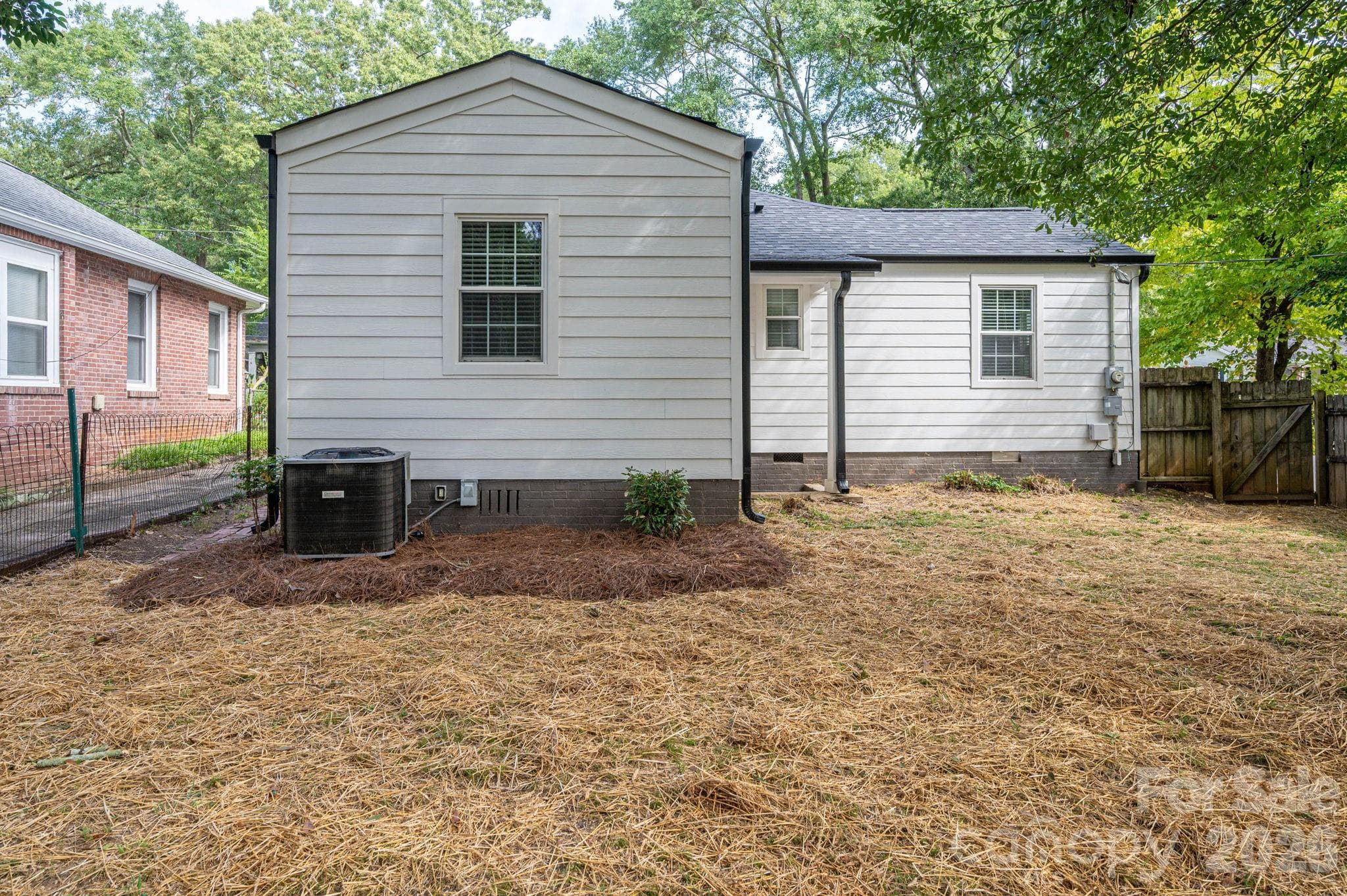 Single Family Residence at 501 W Sixth Avenue, Gastonia, photo 21 of 24