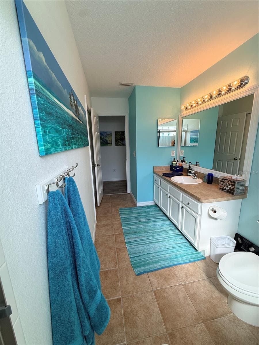 Townhouse at 6237 DUCK KEY CT, TAMPA, photo 13 of 25
