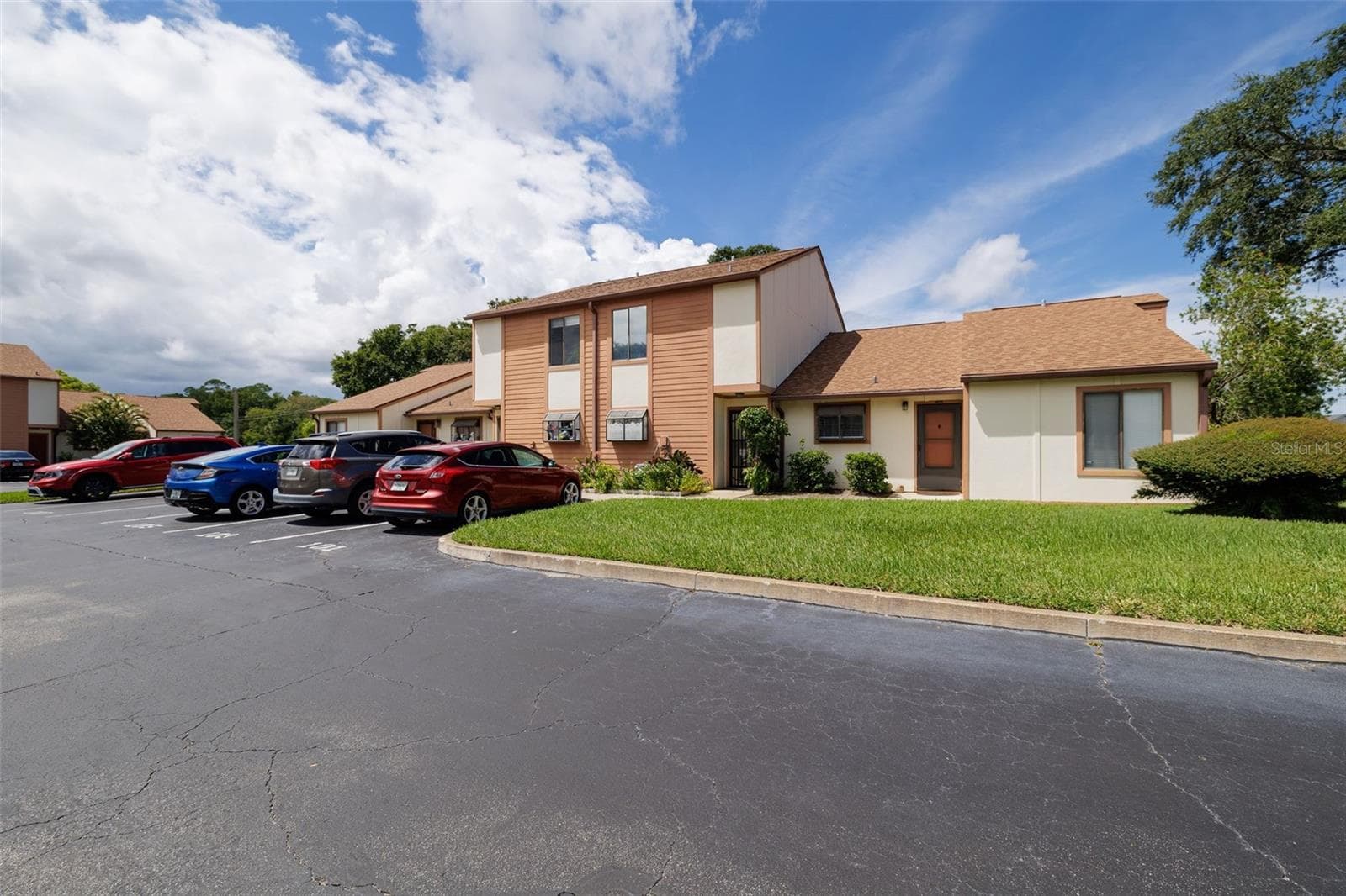 Condominium at 105 WHITE FAWN DR #1050, DAYTONA BEACH, photo 2 of 29