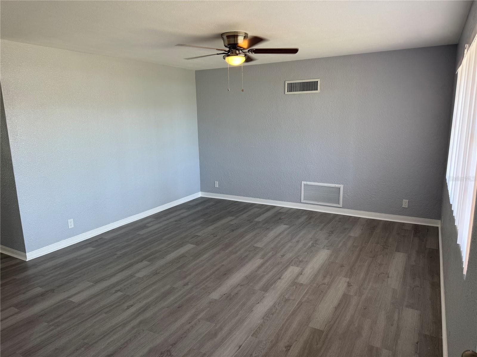 living room - 1259 BEL AIRE DR, DAYTONA BEACH