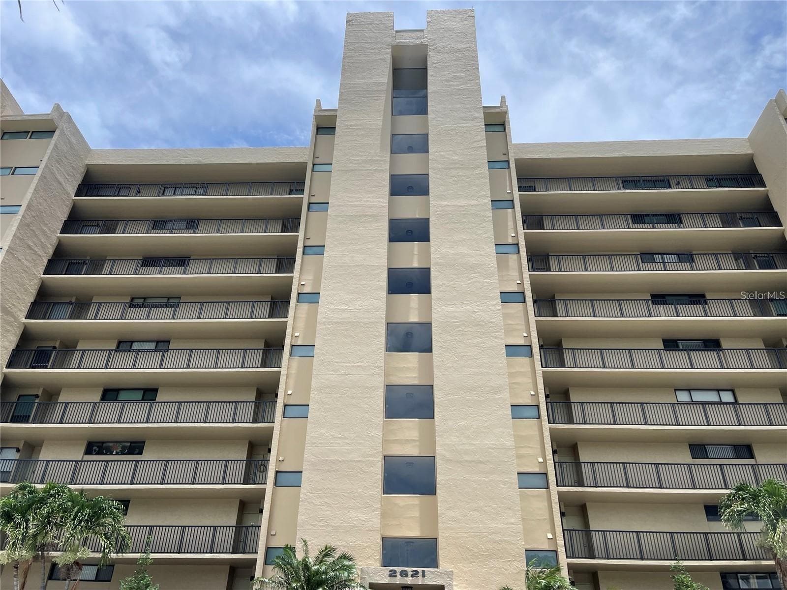 Condominium at 2621 COVE CAY DR #703, CLEARWATER, photo 2 of 27