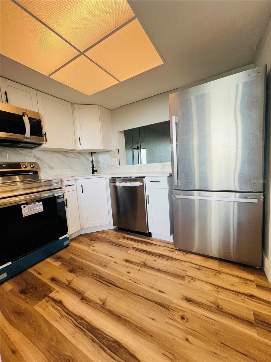 Condominium at 2621 COVE CAY DR #703, CLEARWATER, photo 8 of 27