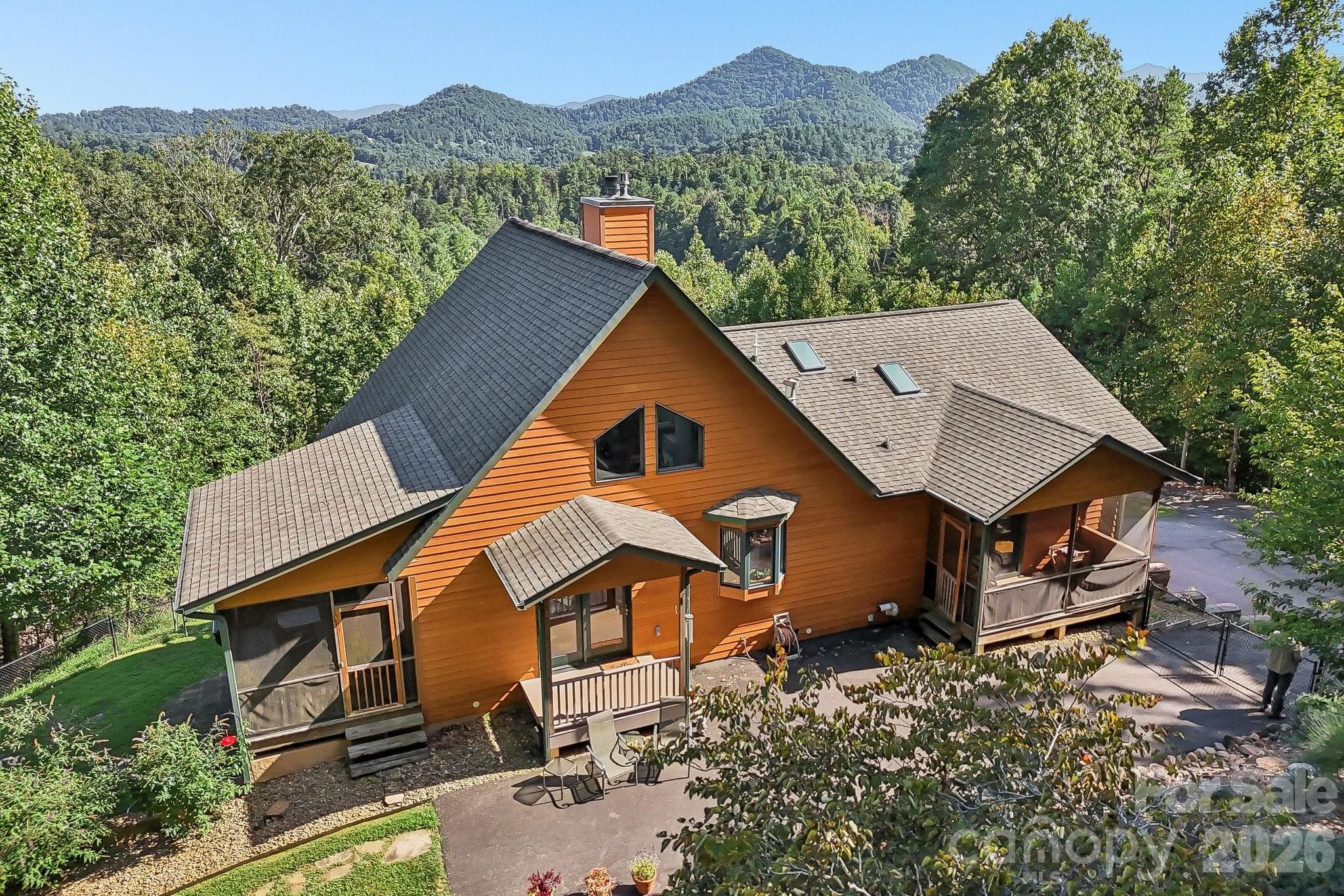 Aerial view of back - 1000 Reems Cove Road, Marshall