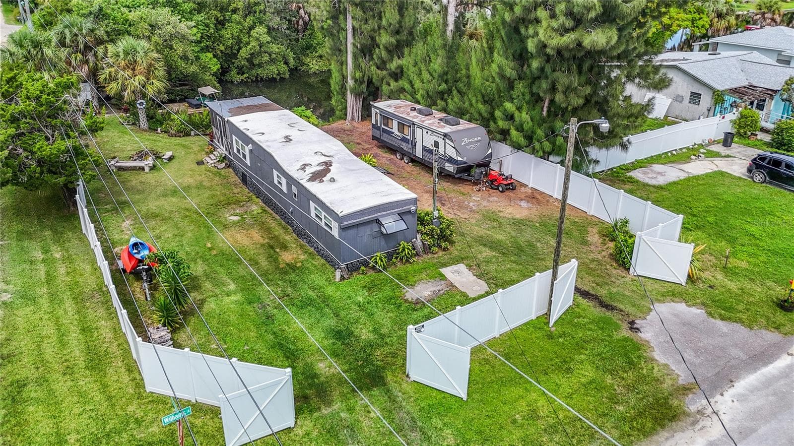 Mobile Home at 14529 WILLIAMS LN, HUDSON, photo 5 of 84
