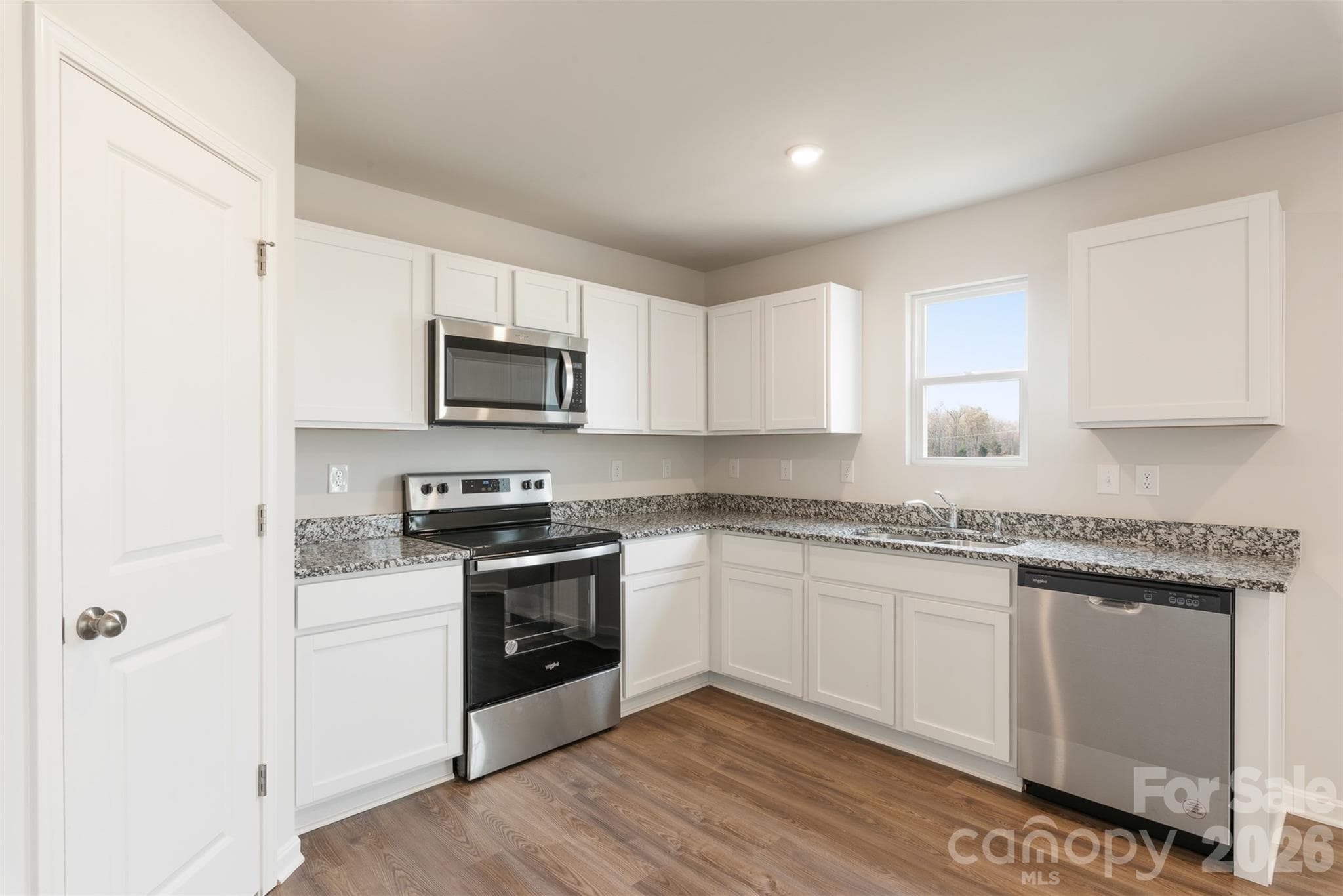 Single Family Residence at 469 Sundown Drive, Spartanburg, photo 12 of 29