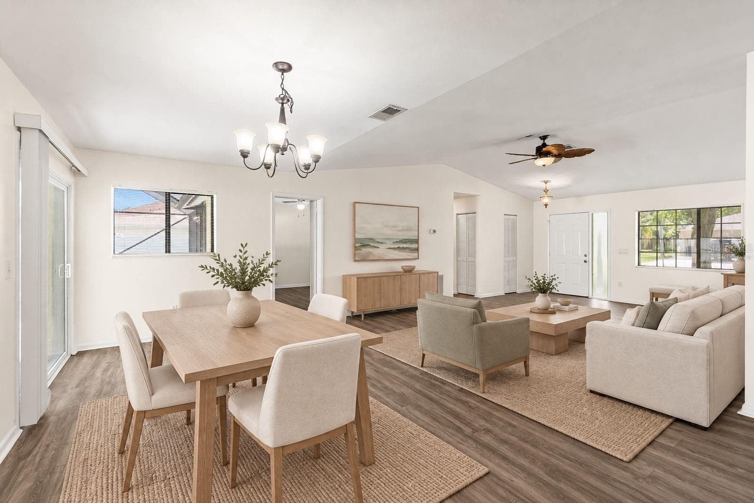 Virtually Staged - 38 E DIAMOND DR, PALM COAST