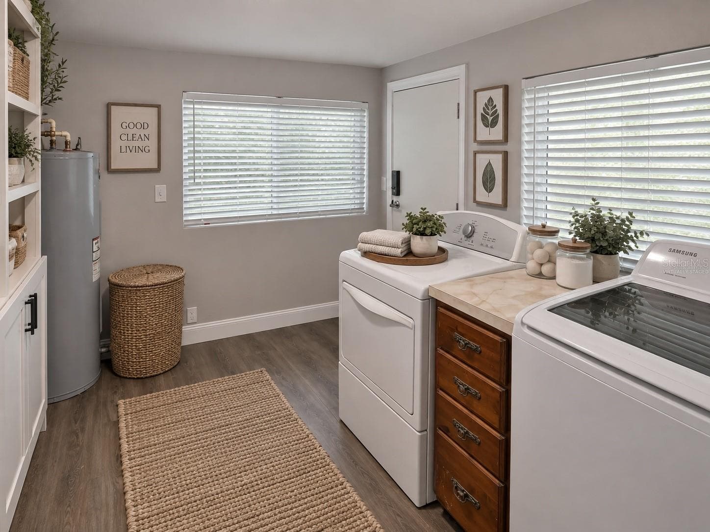 virtually staged - 3016 N MARYLAND AVE, PLANT CITY