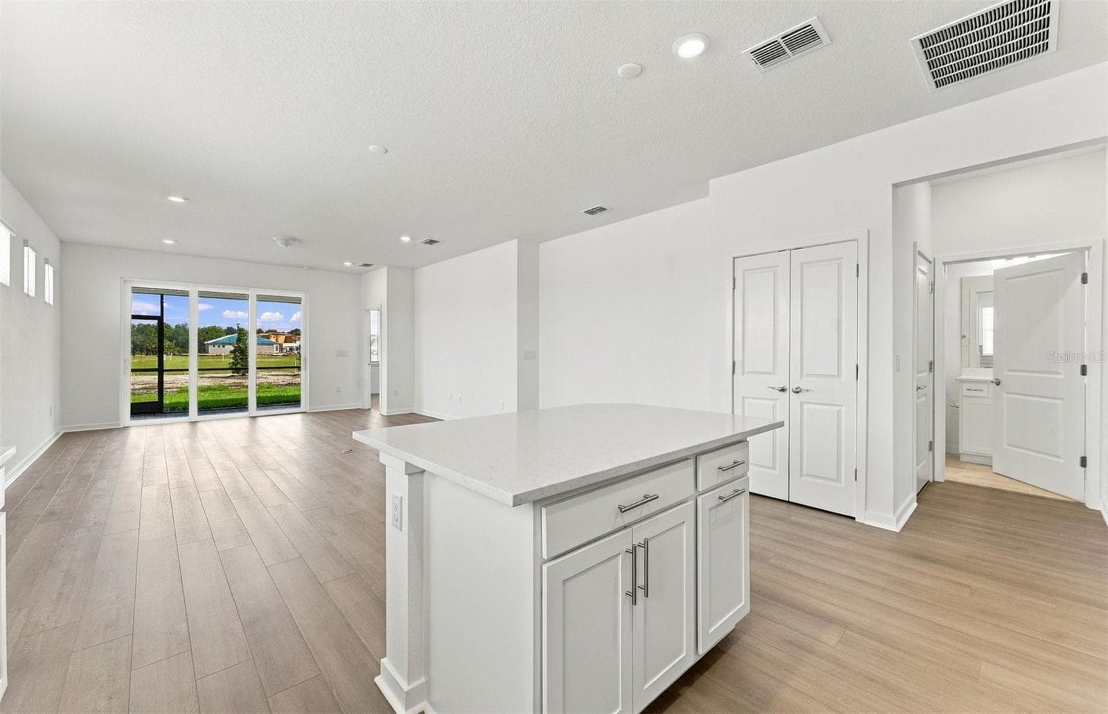 Open Kitchen to Cafe - 12506 ADOBE ST, PARRISH
