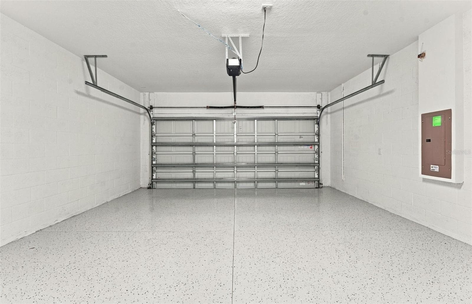 2 Car Garage w/Epoxy Flooring - 12506 ADOBE ST, PARRISH