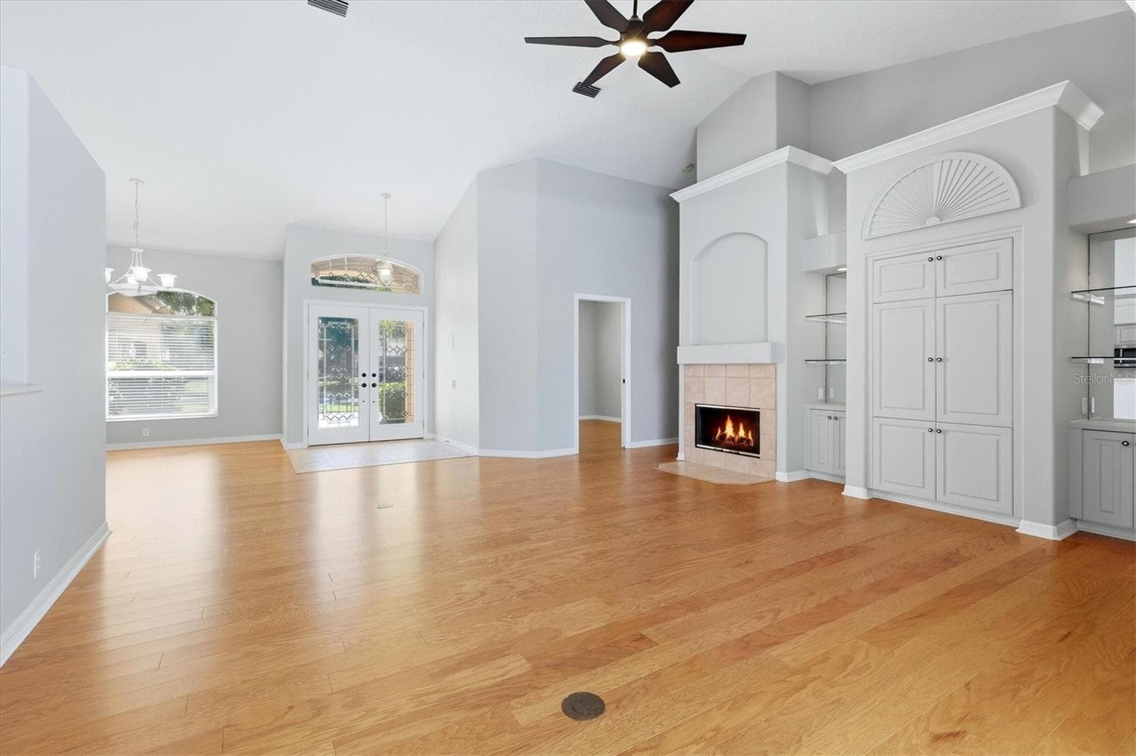 Single Family Residence at 8404 MISTY MORNING CT, LAKEWOOD RANCH, photo 14 of 60