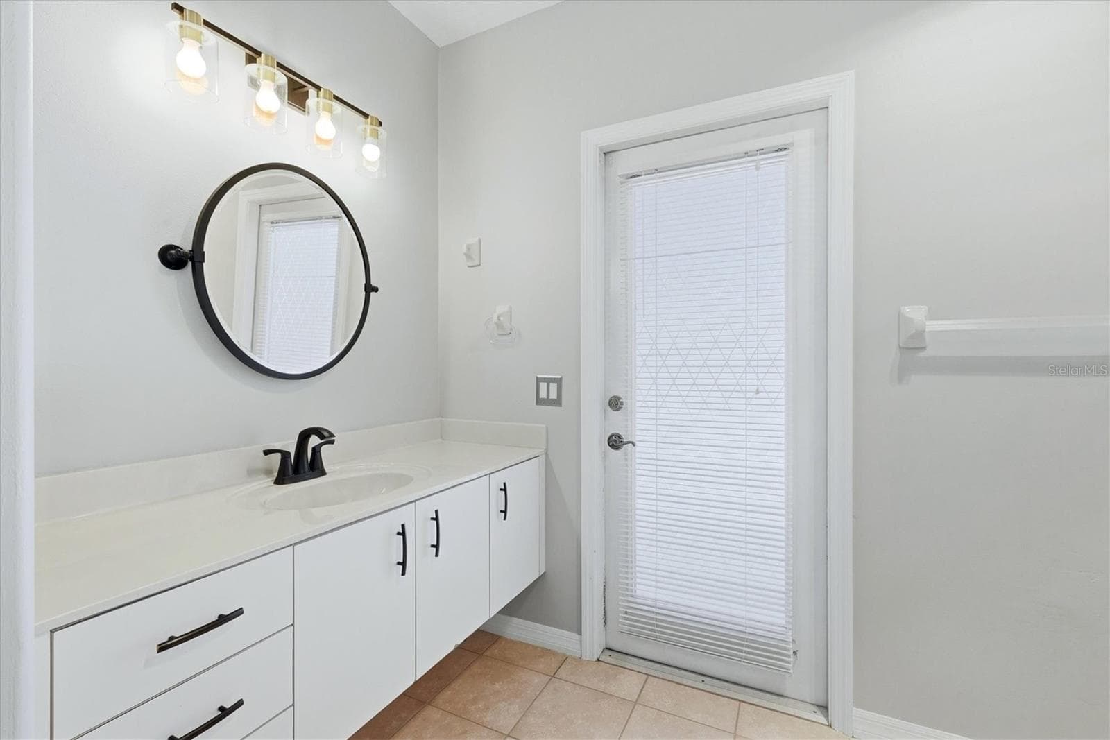 "Pool" Bath with access to Lanai - 8404 MISTY MORNING CT, LAKEWOOD RANCH