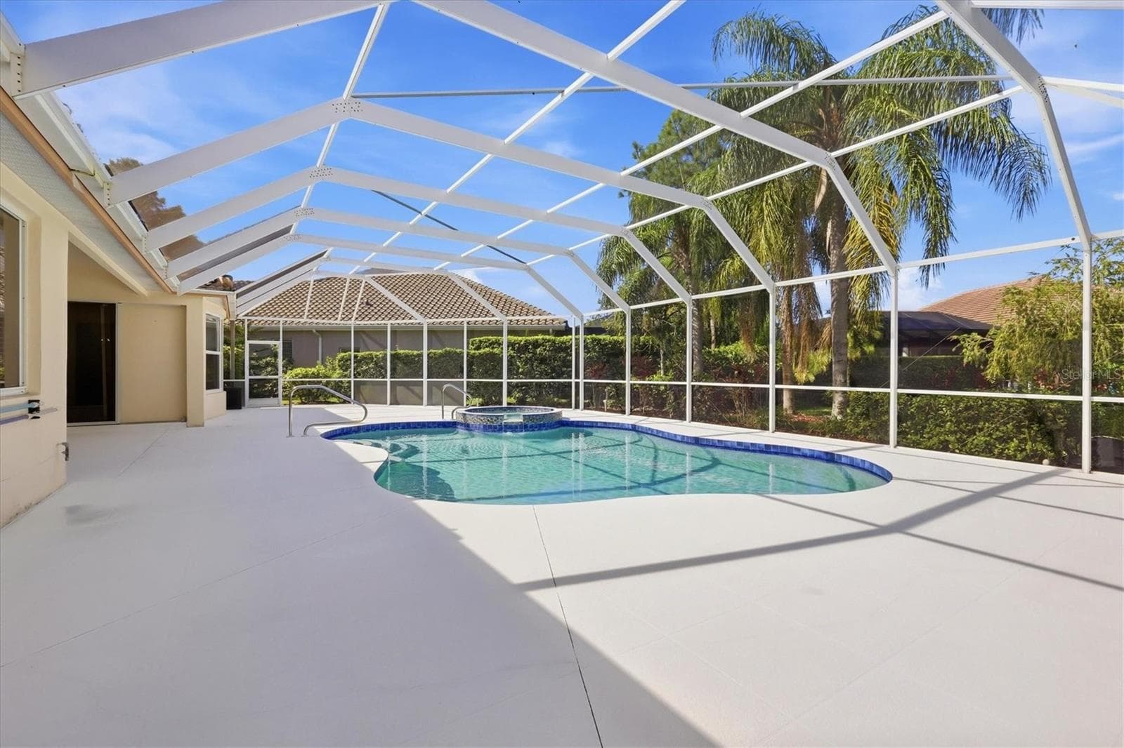 Single Family Residence at 8404 MISTY MORNING CT, LAKEWOOD RANCH, photo 43 of 60