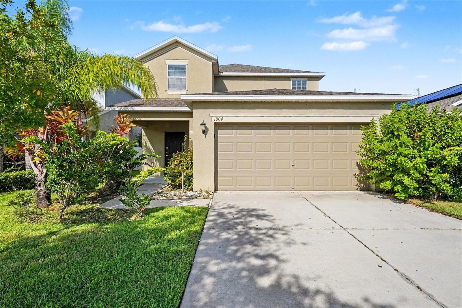 1904 HAWKS VIEW DR