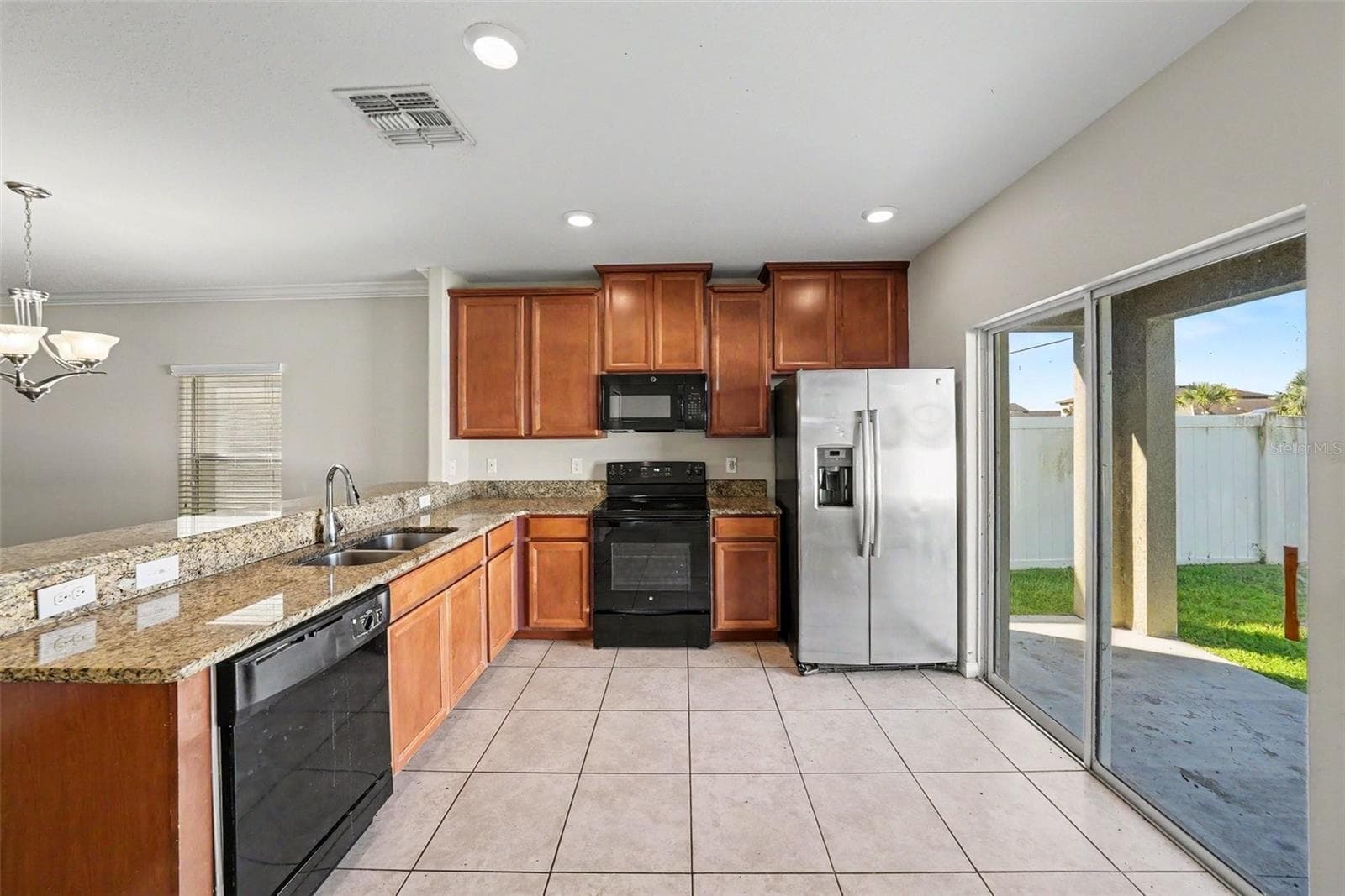 Single Family Residence at 1904 HAWKS VIEW DR, RUSKIN, photo 6 of 18