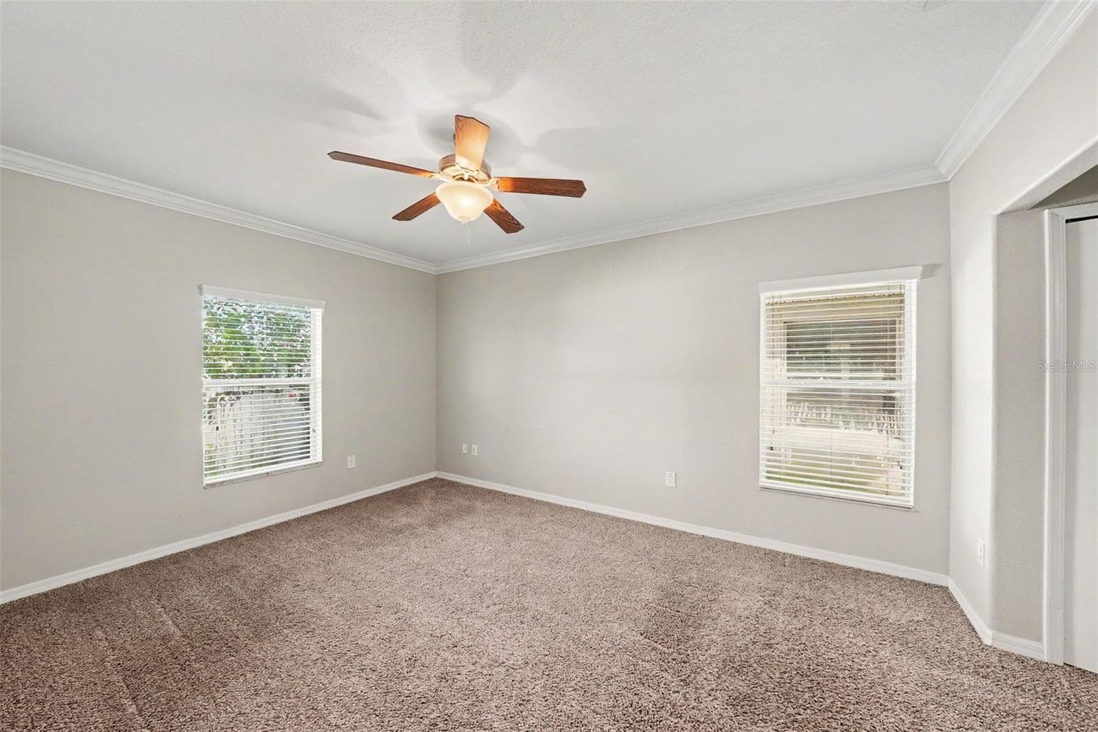 Single Family Residence at 1904 HAWKS VIEW DR, RUSKIN, photo 9 of 18