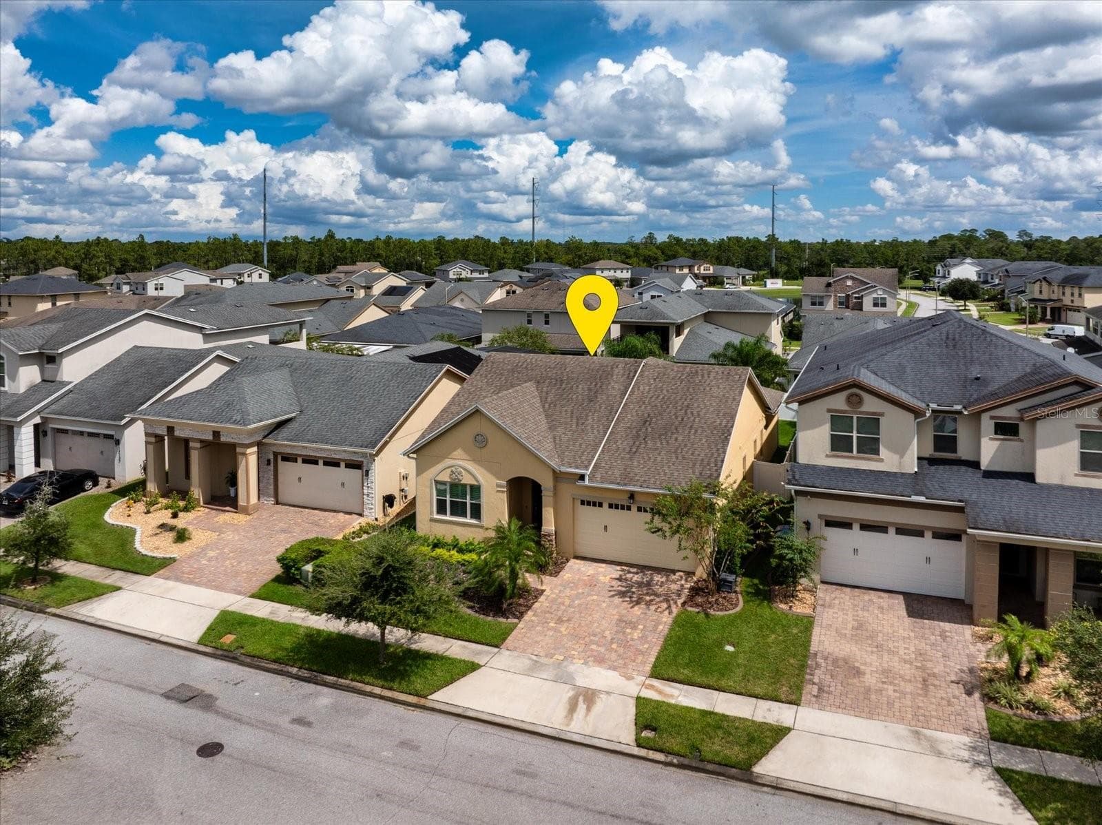 Single Family Residence at 14121 ALAFAYA OAK BND, ORLANDO, photo 3 of 38