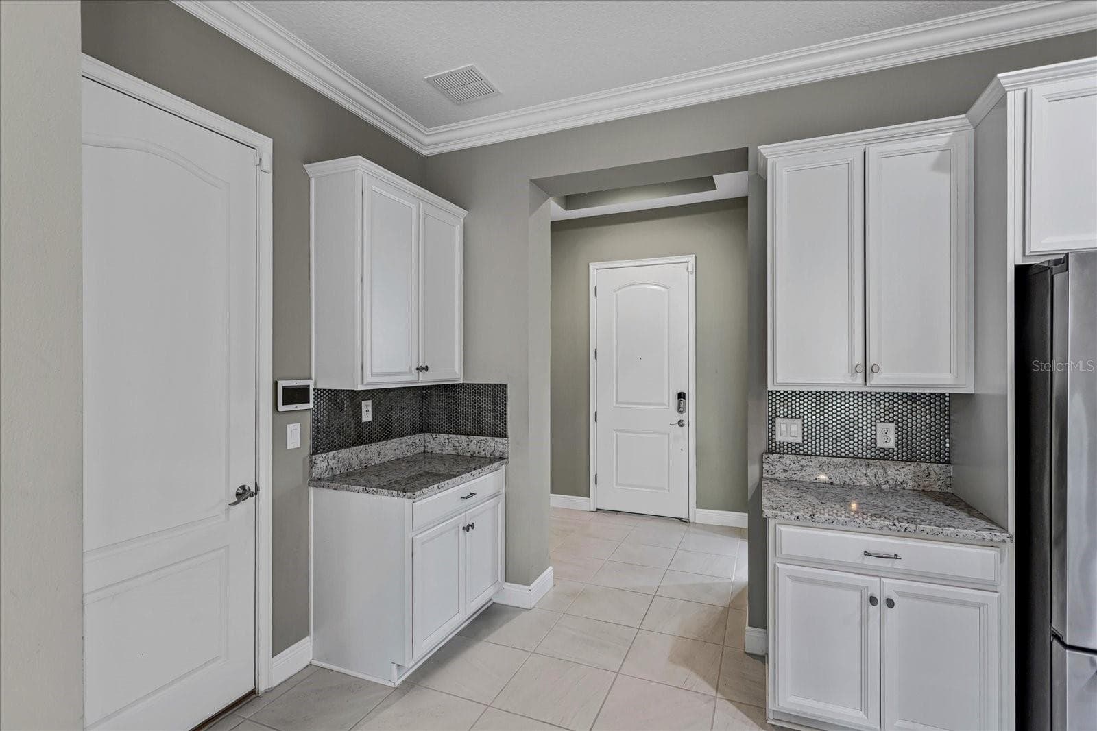 Single Family Residence at 14121 ALAFAYA OAK BND, ORLANDO, photo 5 of 38