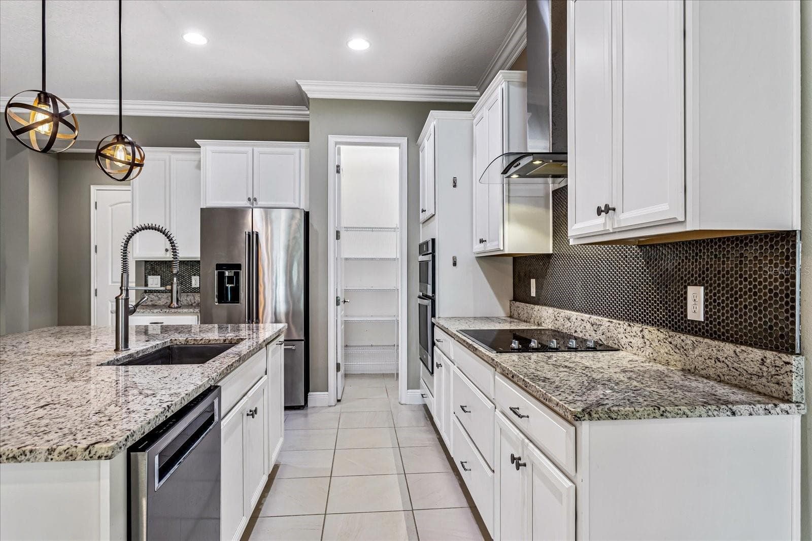 Single Family Residence at 14121 ALAFAYA OAK BND, ORLANDO, photo 7 of 38