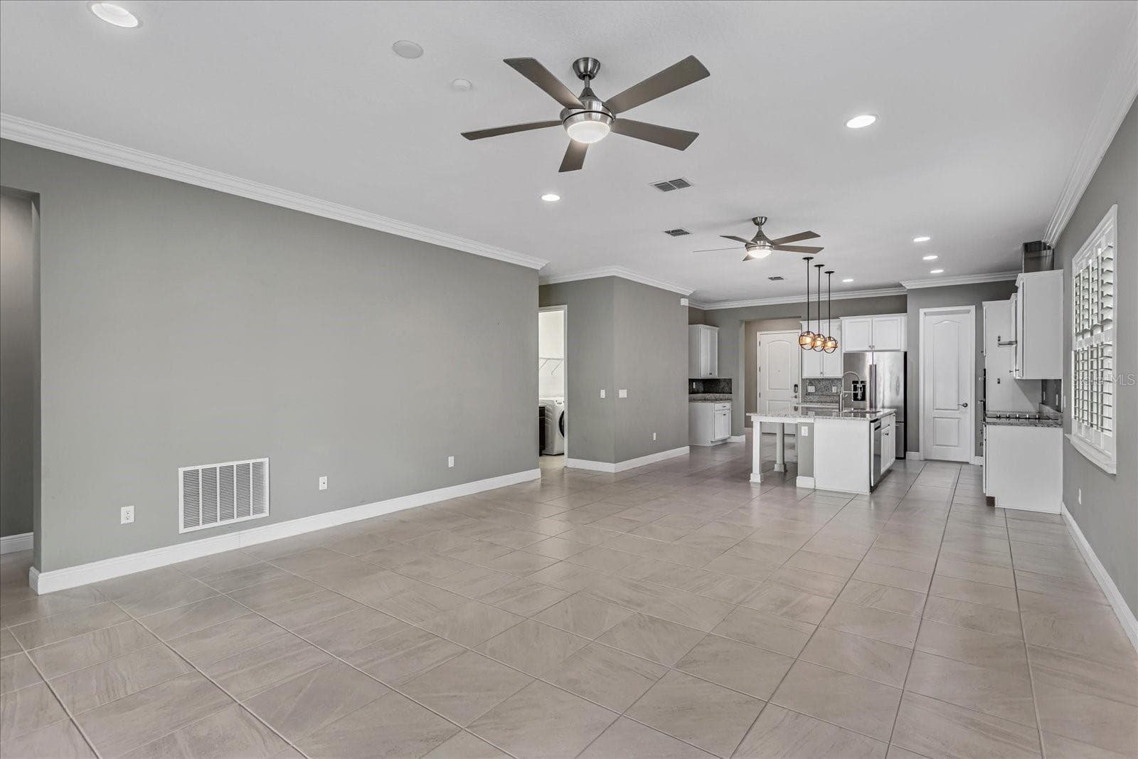 Single Family Residence at 14121 ALAFAYA OAK BND, ORLANDO, photo 11 of 38